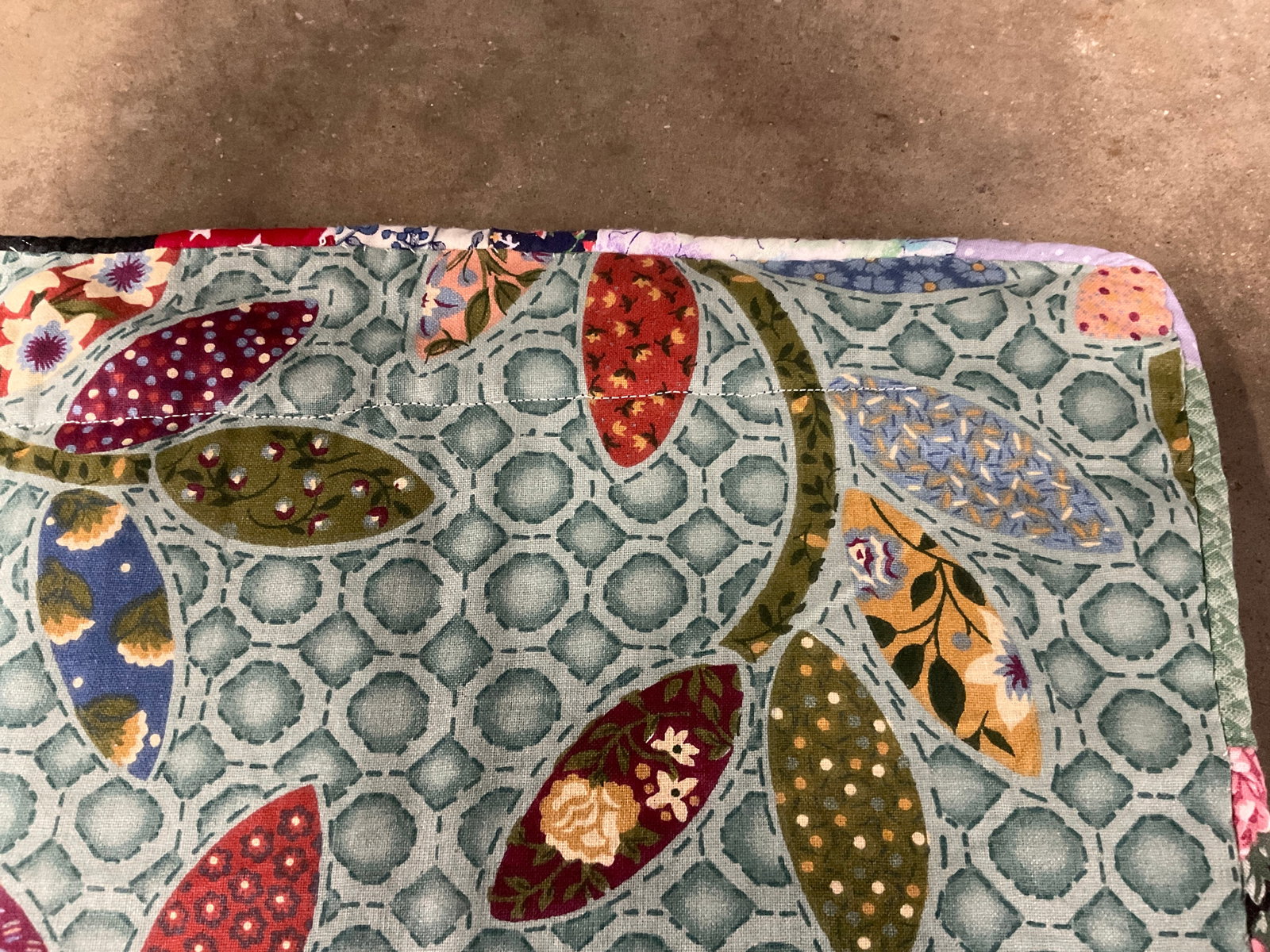 VTG Handmade Reversible Patchwork Quilt - 18