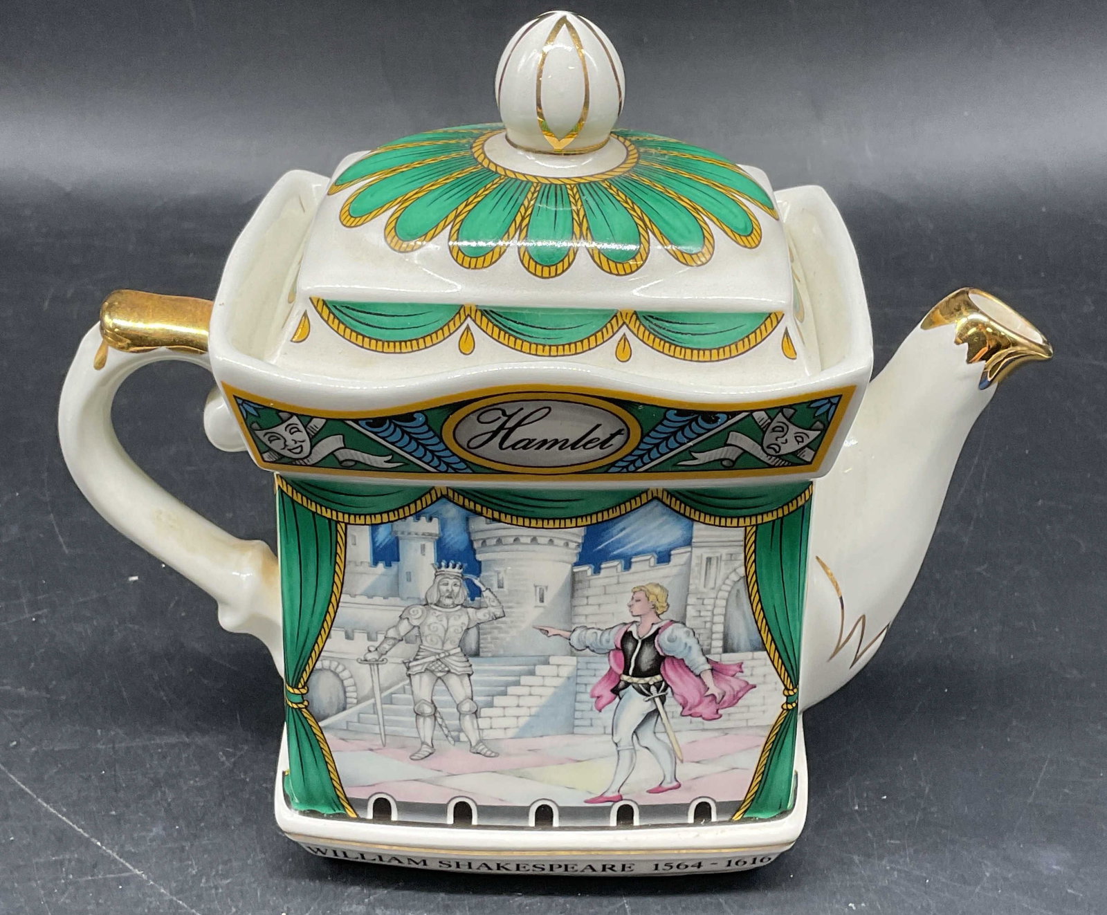 Sadler Shakespeare Hamlet Teapot England (1 of 6)