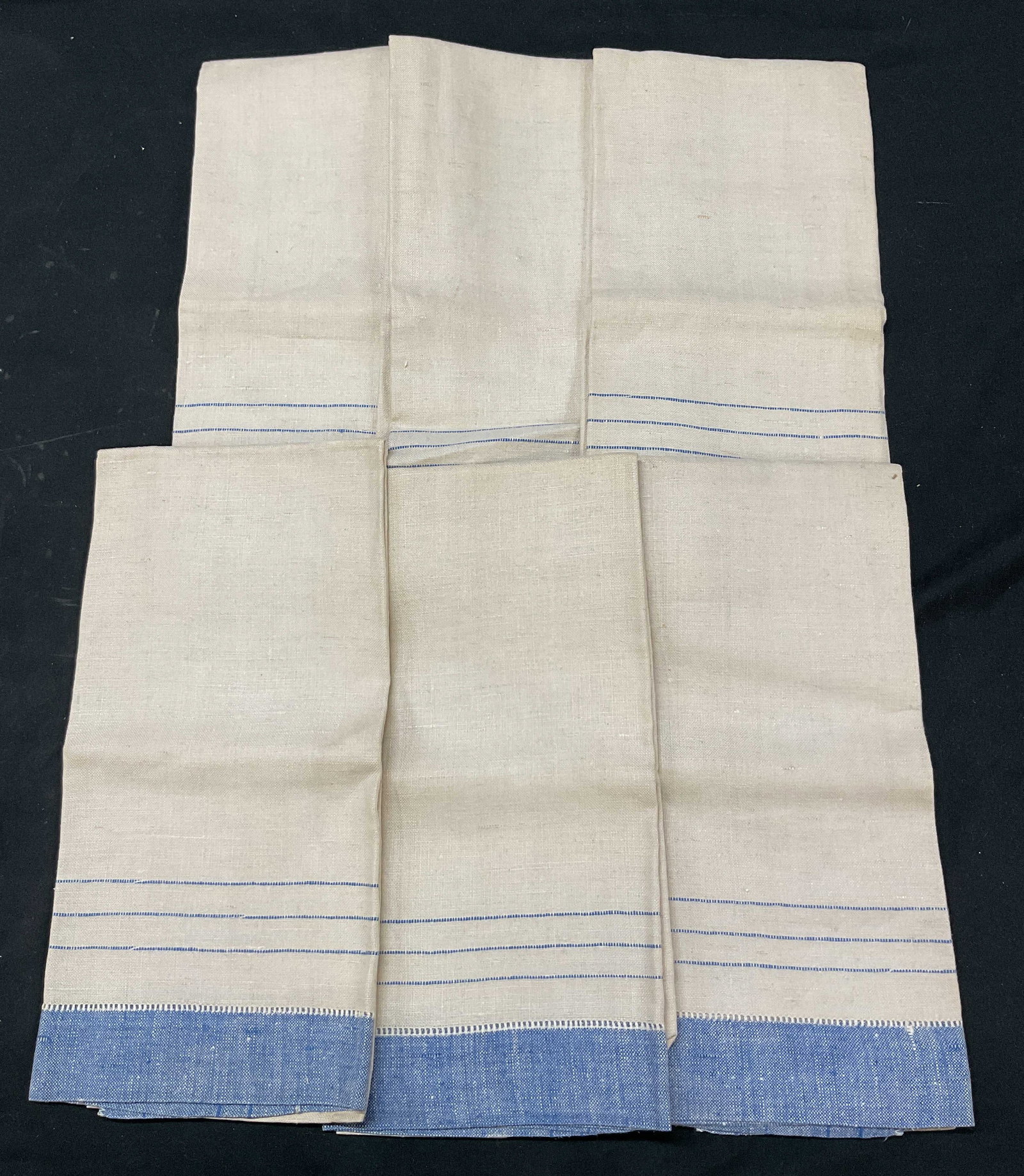 Set 6 Vintage Blue Linen Tea Towels (1 of 7)