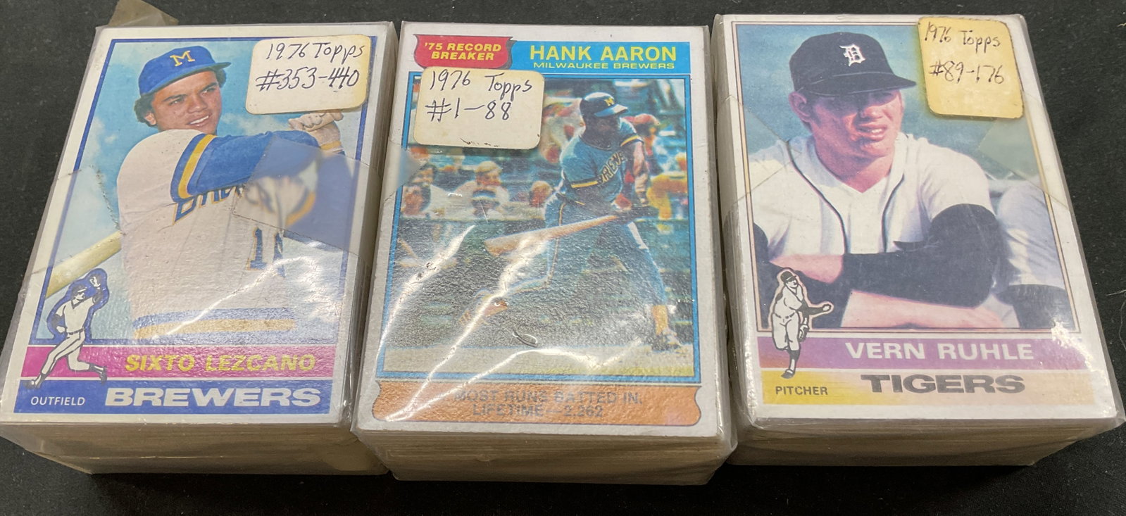 Lot 100+ 1976 Topps Baseball Cards (1 of 12)