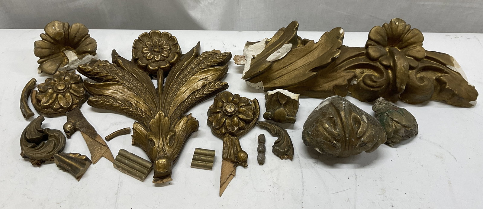 Lt15 VTG Gilt Wood&Plaster Furniture Salvage (1 of 9)