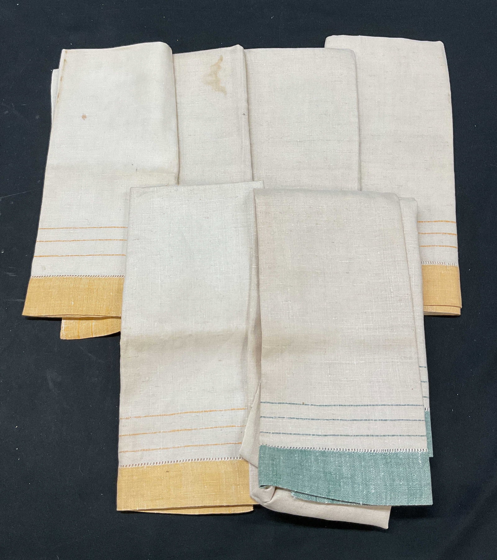 Lot 6 Vintage Green & Yellow Linen Tea Towels (1 of 9)