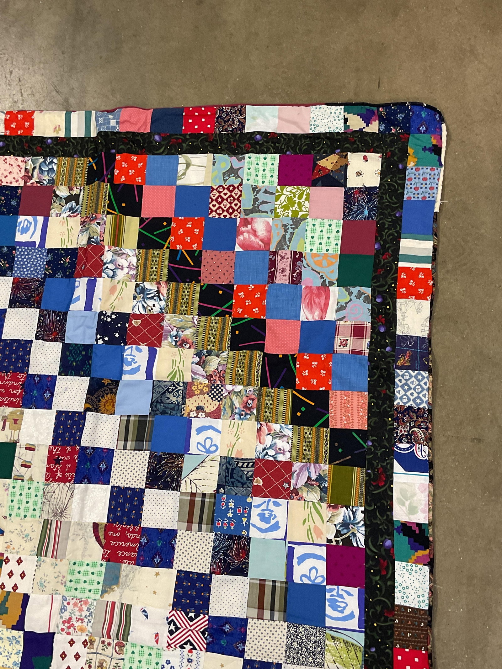 Hand Pieced Square Grid Patchwork Cotton Quilt - 5