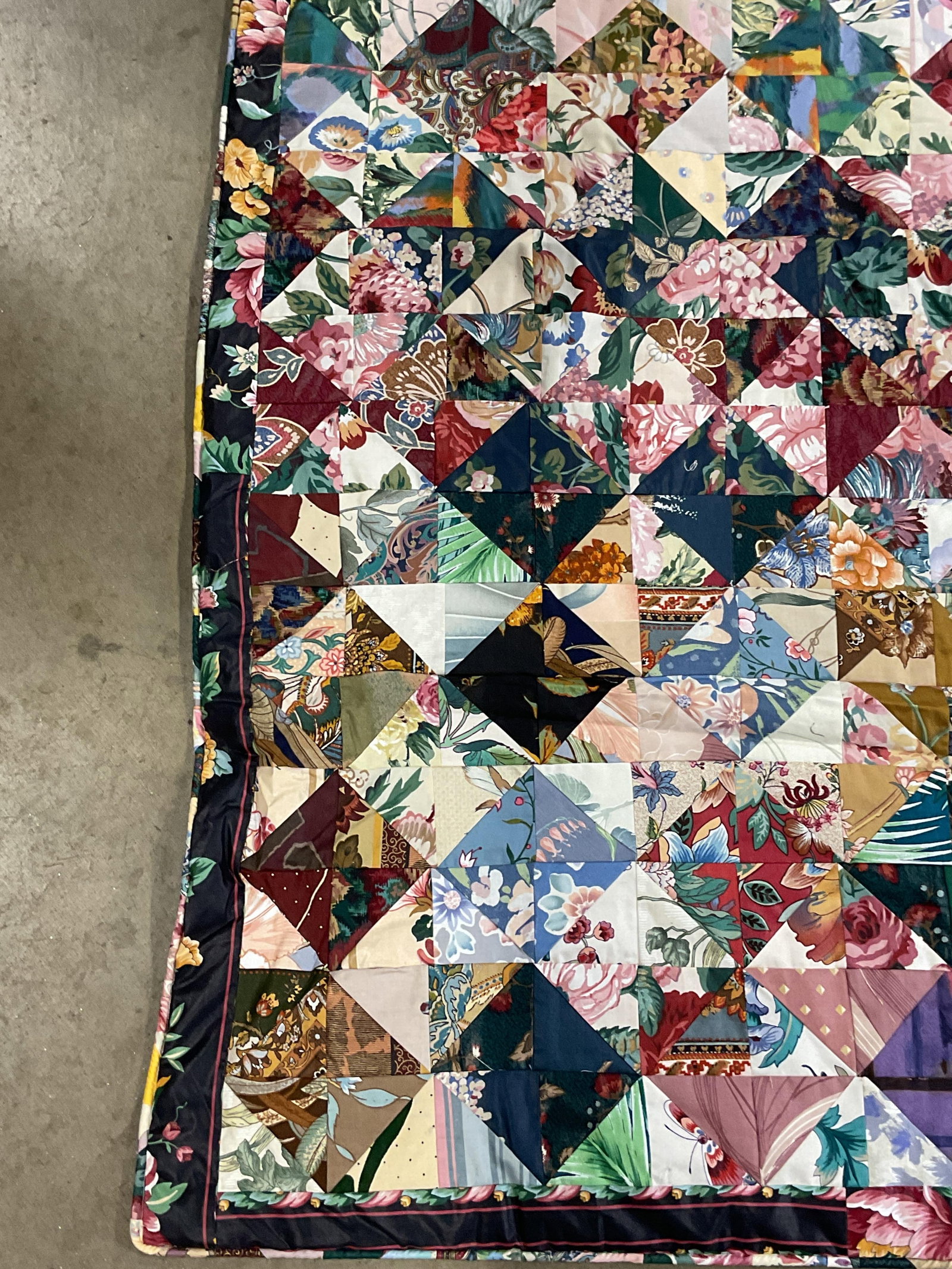 Hand Pieced Patchwork Triangle Cotton Quilt - 3