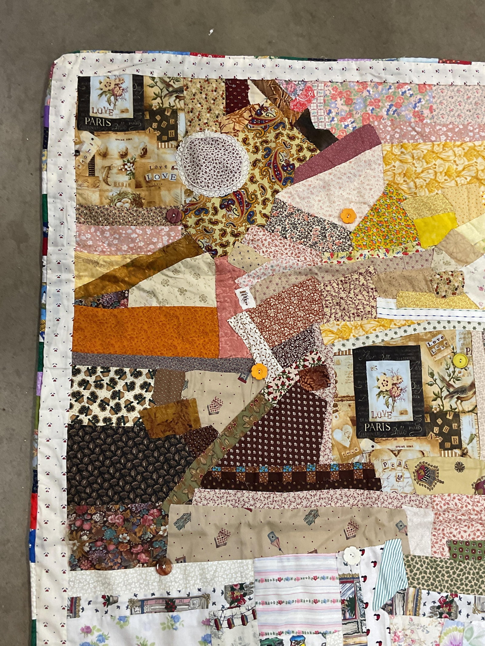 Hand Pieced Patchwork Abstract Cotton Quilt - 4