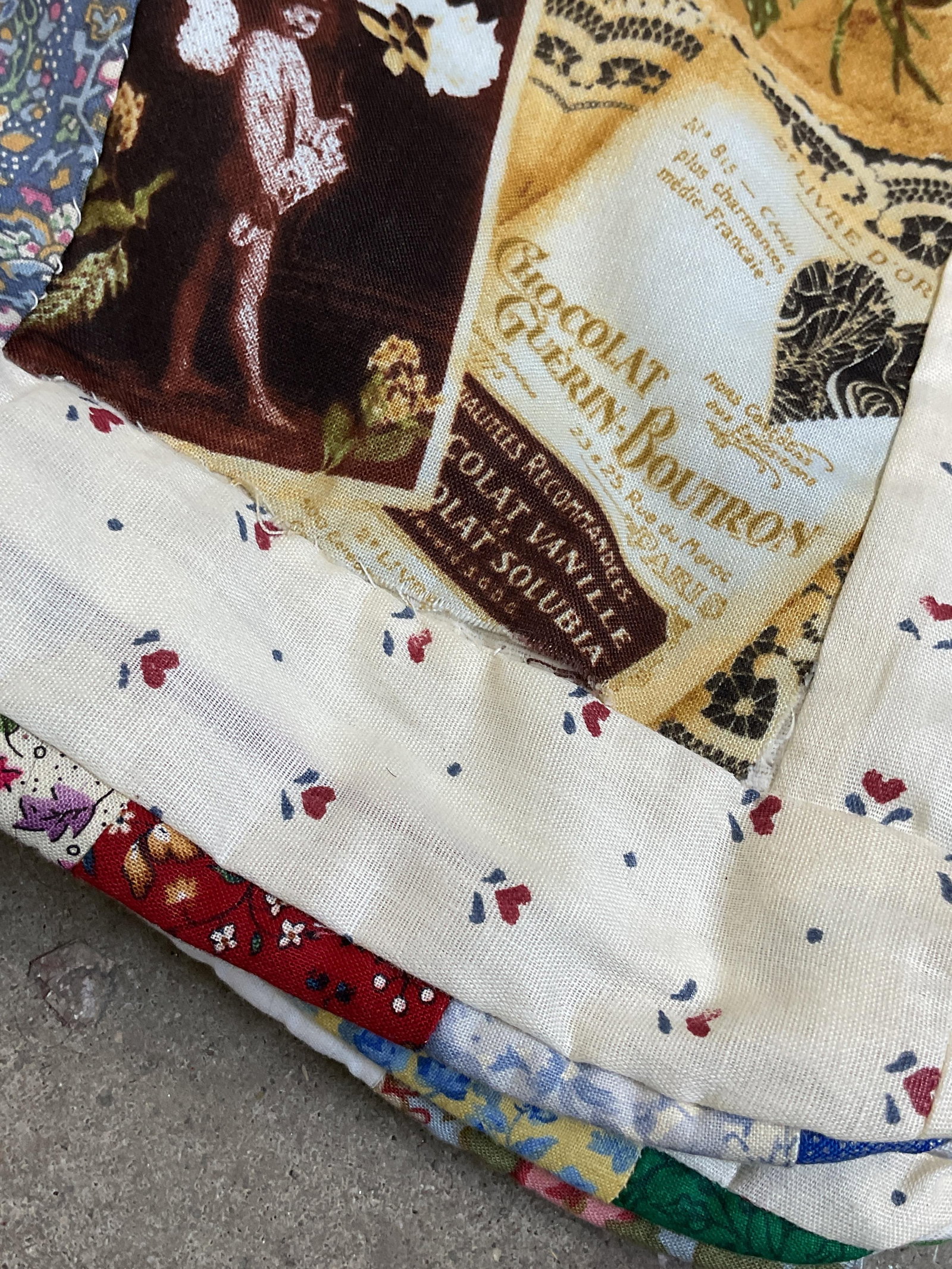 Hand Pieced Patchwork Abstract Cotton Quilt - 7