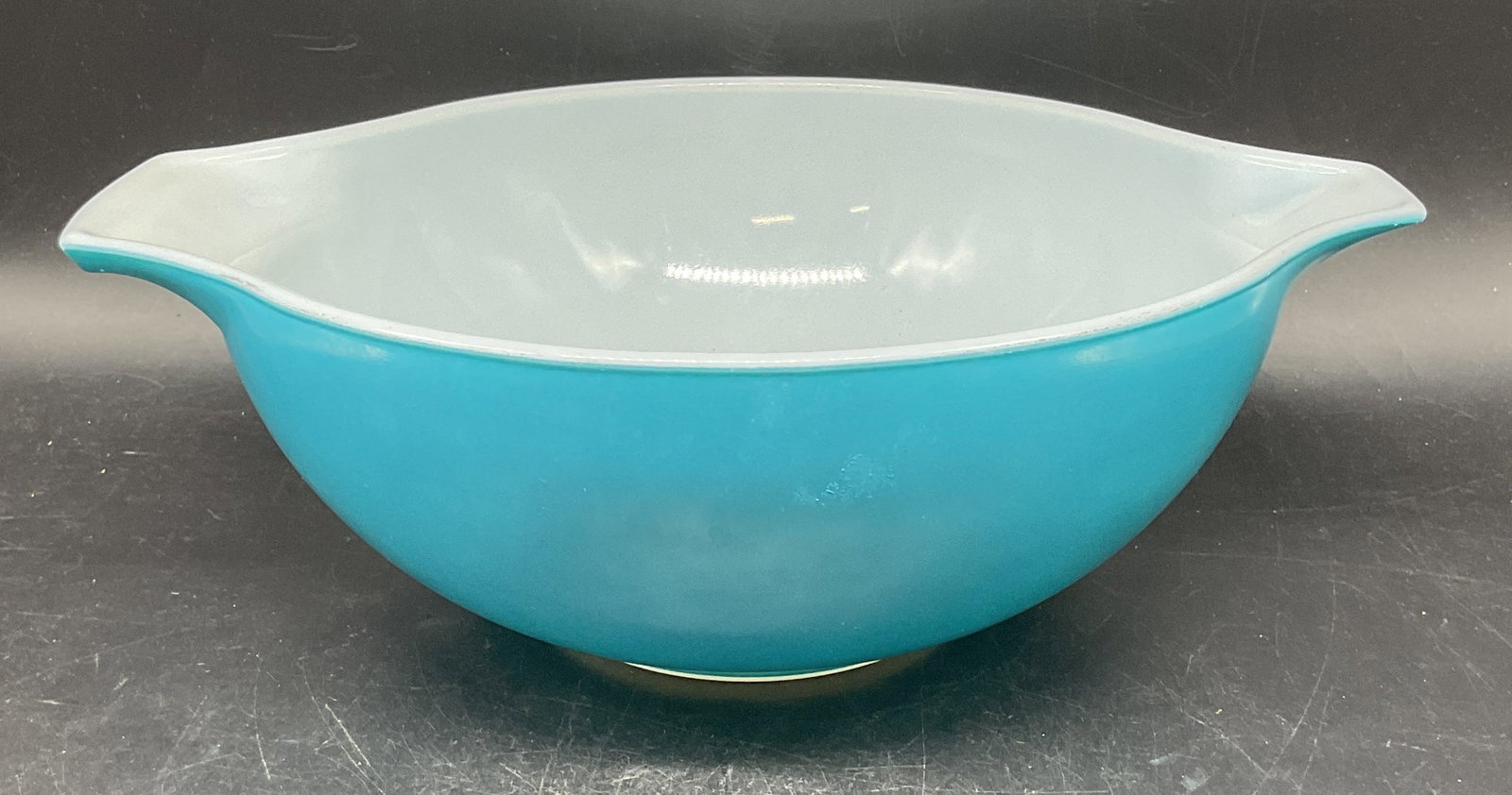 Vintage Pyrex Blue Glass Mixing Bowl USA 4 Qt (1 of 6)