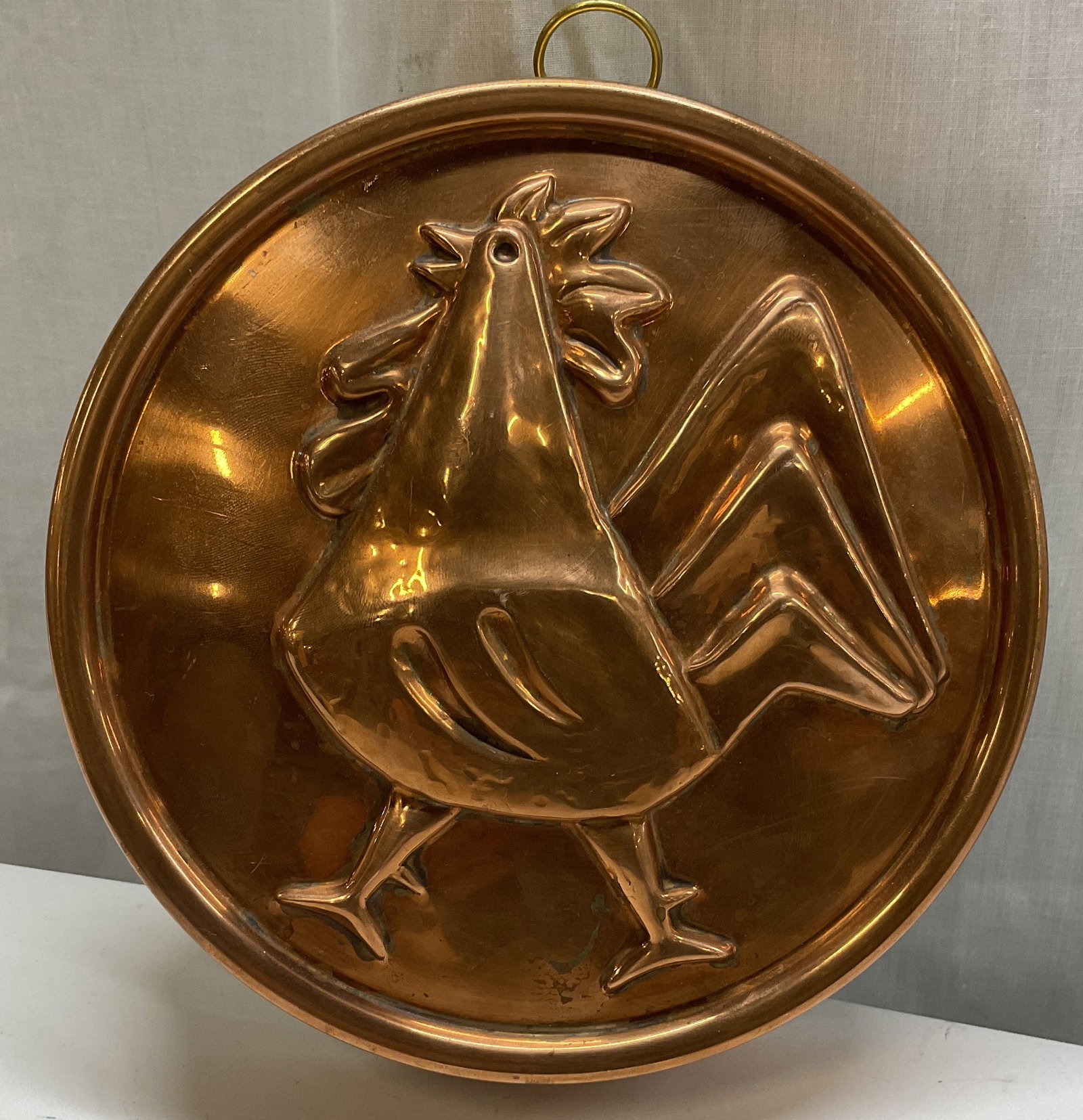 VINTAGE Nilsjohan Copper Rooster Jello Mold SWEDEN: Vintage Nilsjohan Genuine Copper Rooster Jello Mold. Tin Interior Coating. Made in Sweden. Tarnishing Present. Measures app 7.25in Diam. Vintage, Nilsjohan, Copper, Rooster, Jello Mold, Baking, Animal