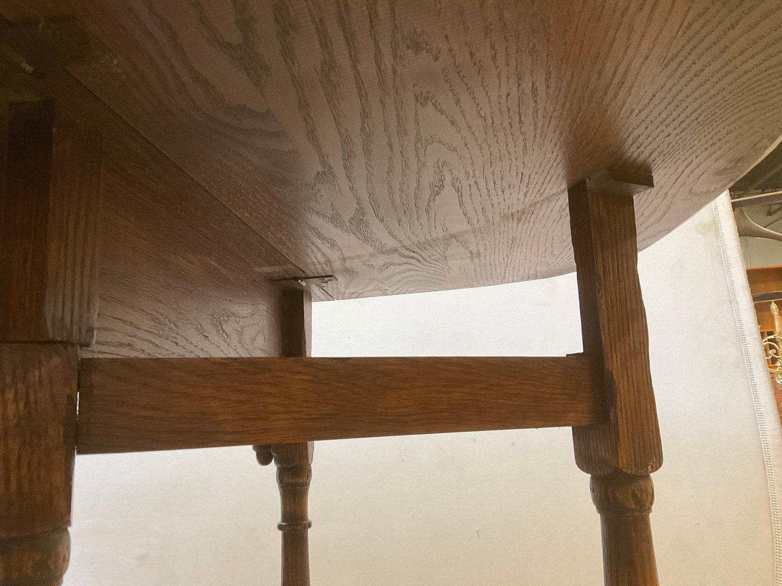 VINTAGE Oak Drop-Leaf Table - 10