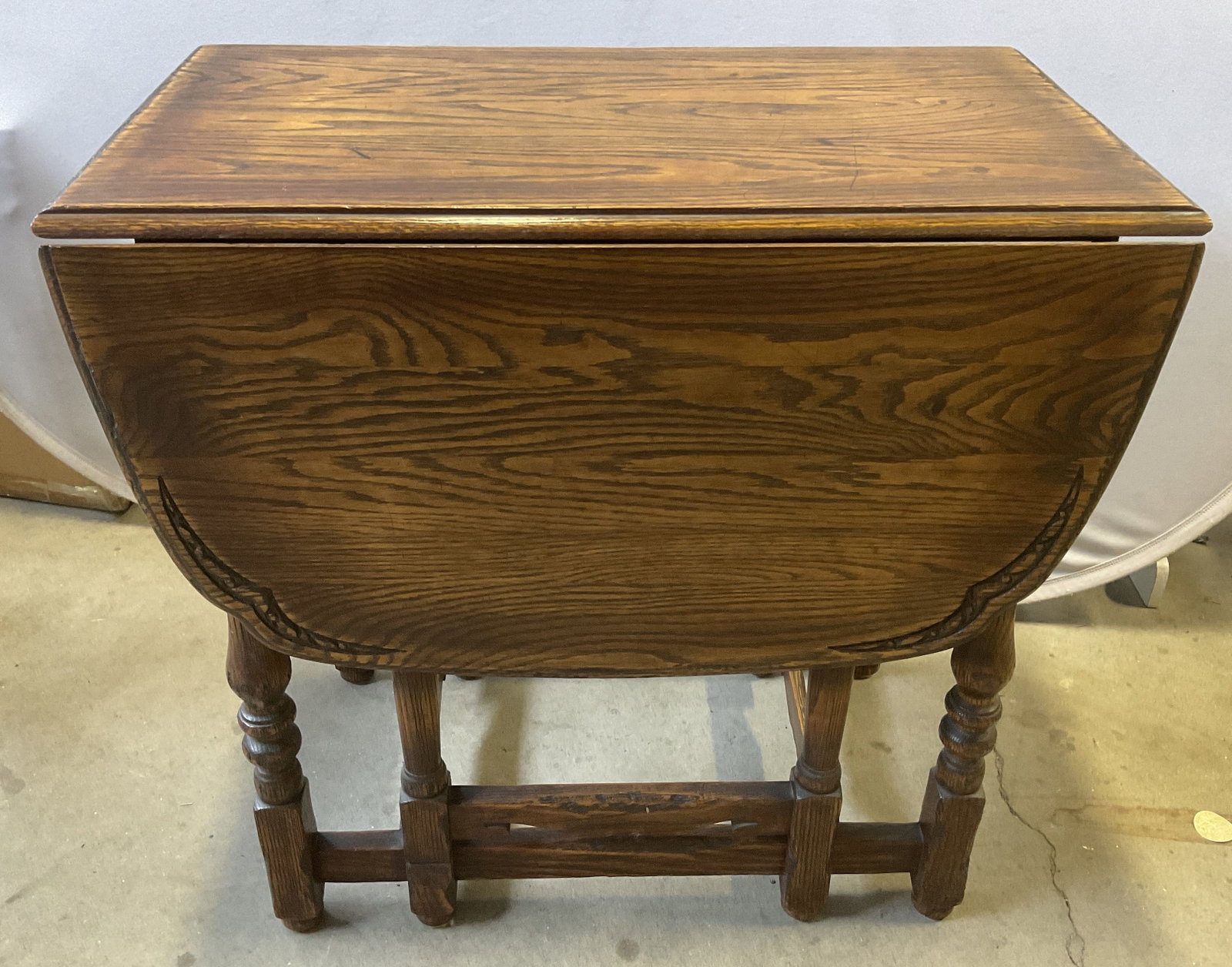 VINTAGE Oak Drop-Leaf Table (1 of 13)