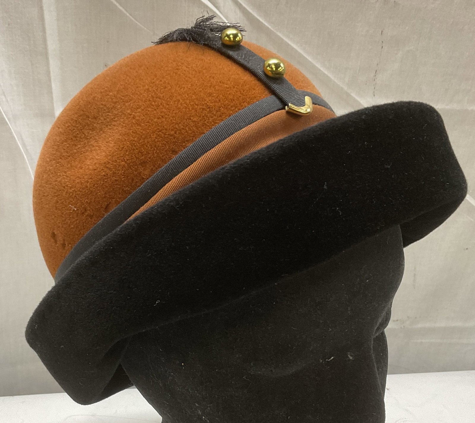 VTG Mr. John Classic Wool&Felt Bowler Hat (1 of 8)