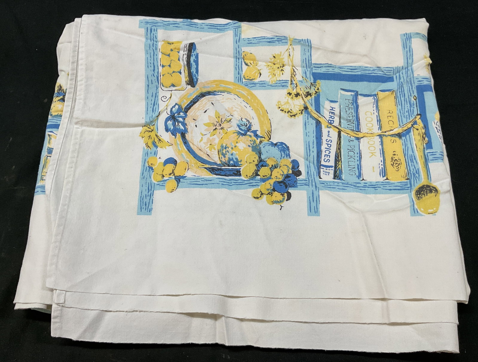 Vintage White Floral Linen Tablecloth (1 of 8)