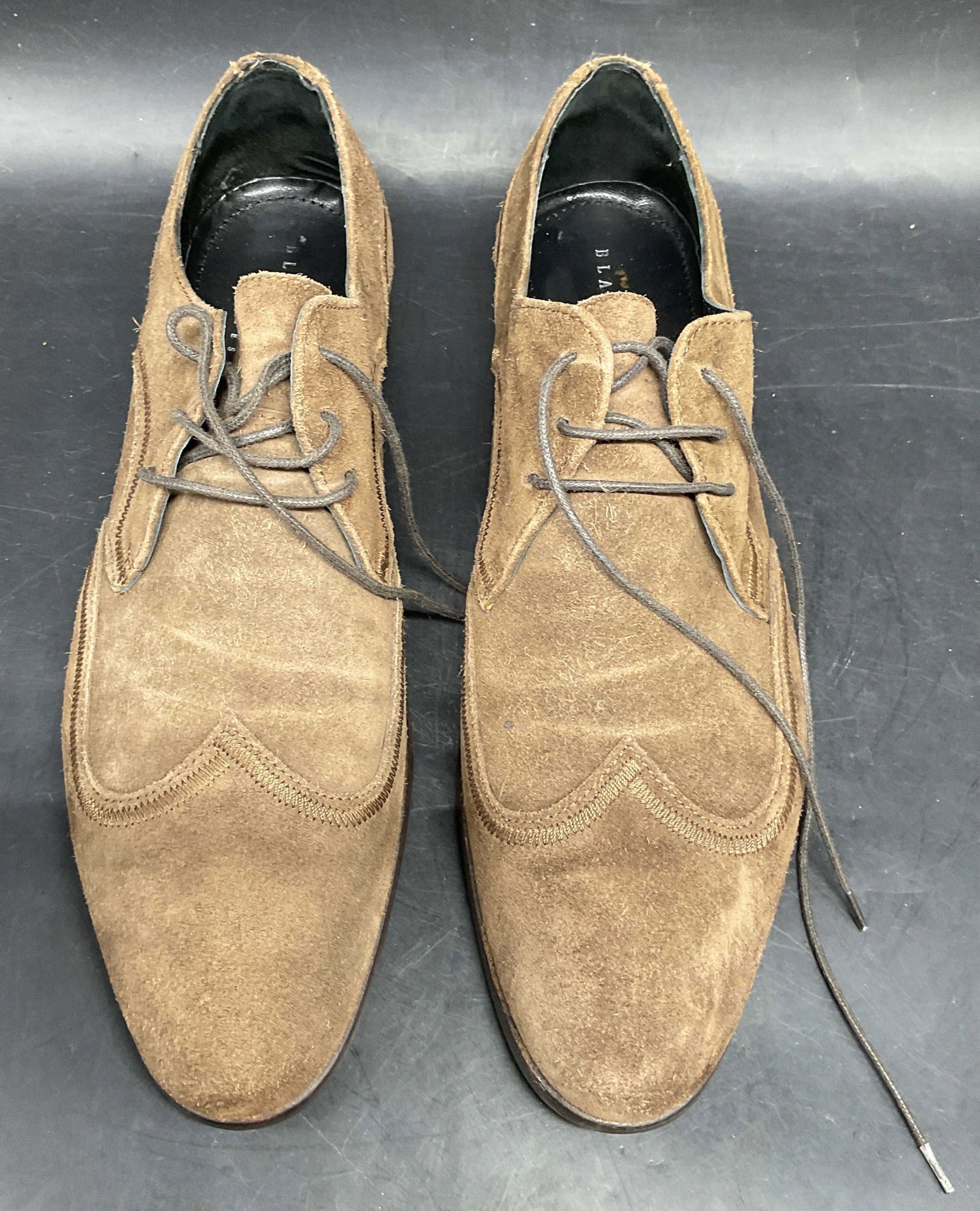 Guess Black Label Brown Suede Shoes: Guess Black Label brown suede shoes. Size 8.5. Some scuffing. Guess shoes, designer shoes, suede shoes, brown shoes, mens shoes, 10 cs