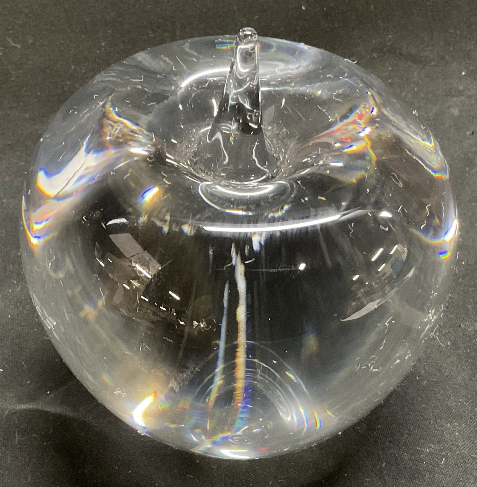 VTG Tiffany & Co Crystal Apple Paperweight (1 of 6)