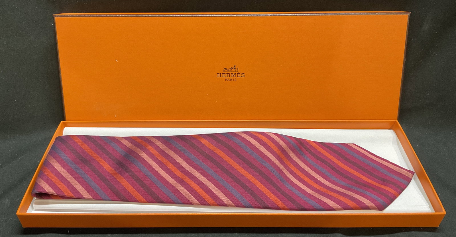 Hermes Paris 100% Silk Diagonal Stripes Tie w/Box (1 of 10)