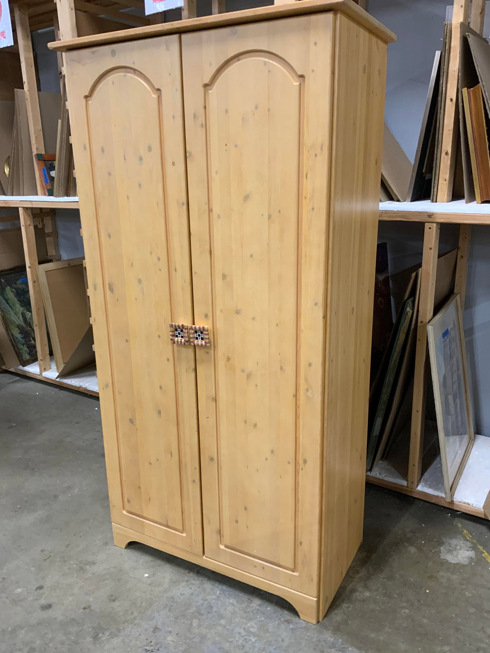 5 Shelf Pine Cabinet Mackenzie Child Knobs - 3