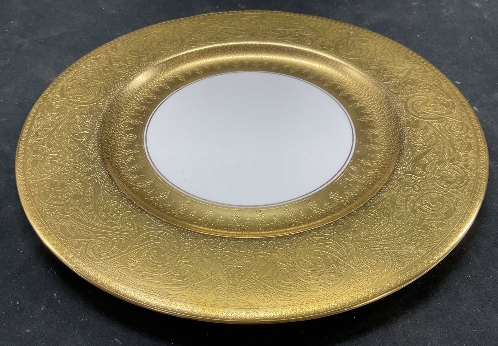 Theodore HAVILAND NY Wide Gold Embossed Platter (1 of 9)