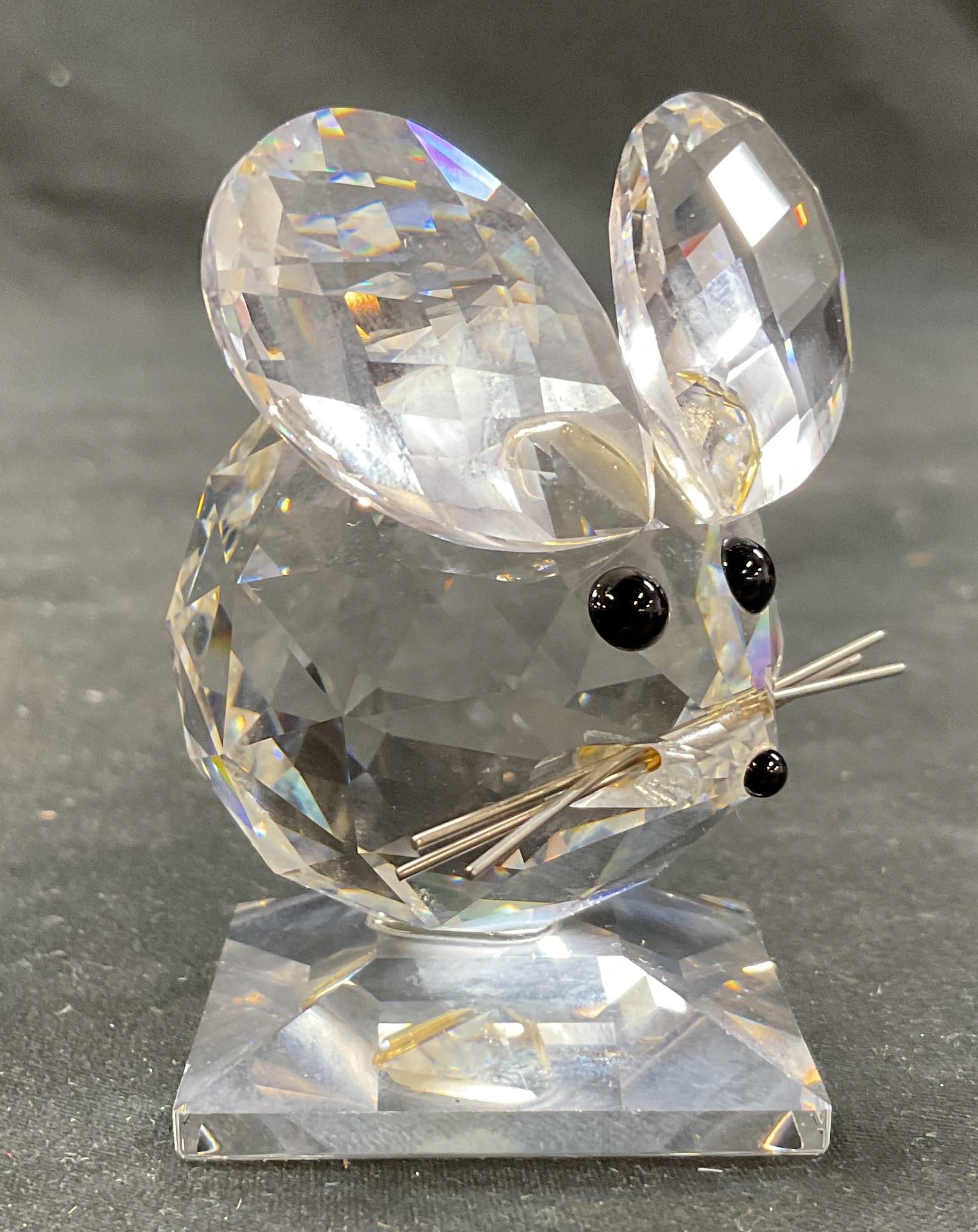 Swarovski Crystal Mouse on Square base (1 of 7)