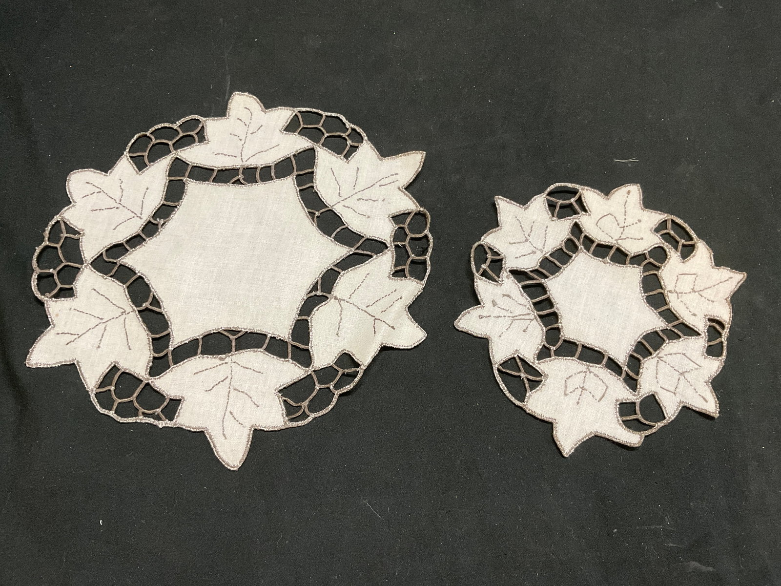 Lt8 VTG Maple Leaf Cutwork Doilies+ - 12