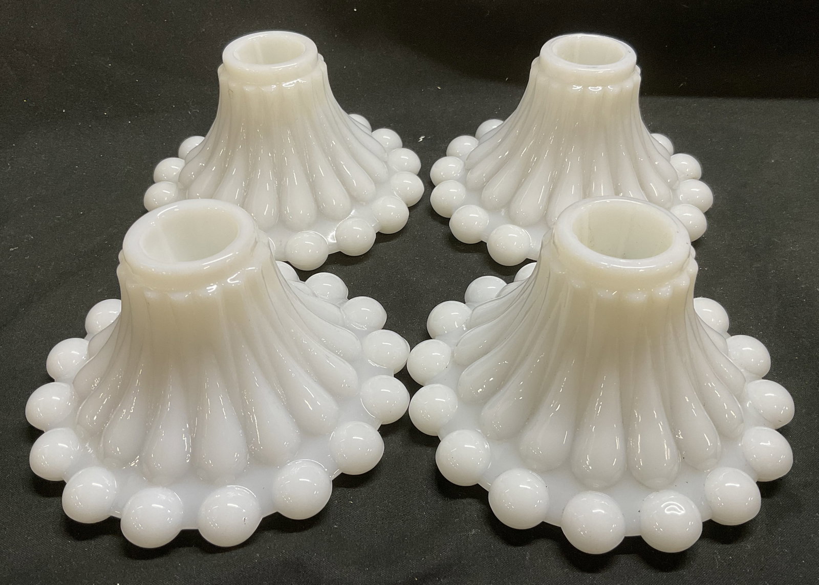 St4 VTG Anchor Hocking Milk Glass Candle Holders (1 of 6)