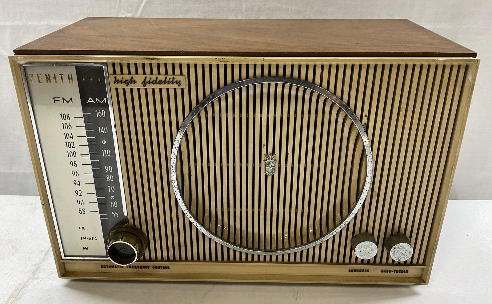 VTG 50s Zenith High Fidelity AM/FM Tube Radio (1 of 9)