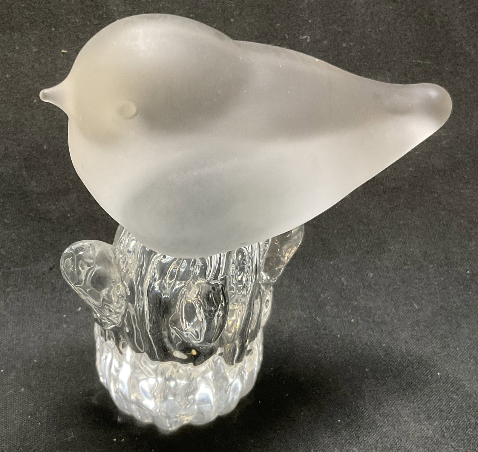 VTG 70s Frosted Glass Bird on Tree Stump Figurine: Vintage Circa 1970s Frosted Glass Bird on Clear Glass Tree Stump Figurine. Condition Consistent With Exposure. Measures app 3.5in H x 3in Diam. Vintage, 1970s, Frosted Glass, Art Glass, Birds, Animal 