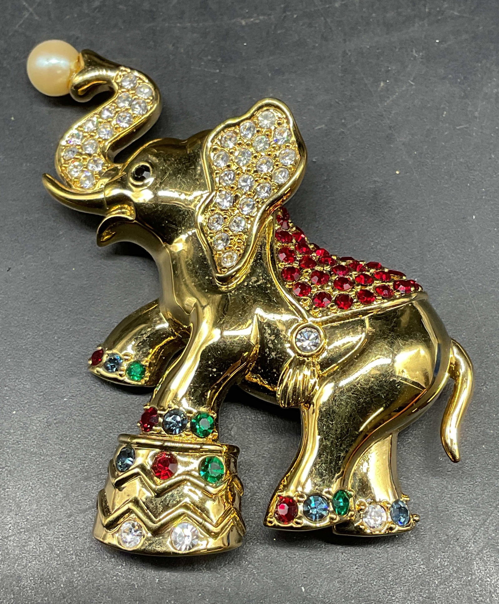 Vintage Gold Tone Rhinestone Elephant Brooch (1 of 6)