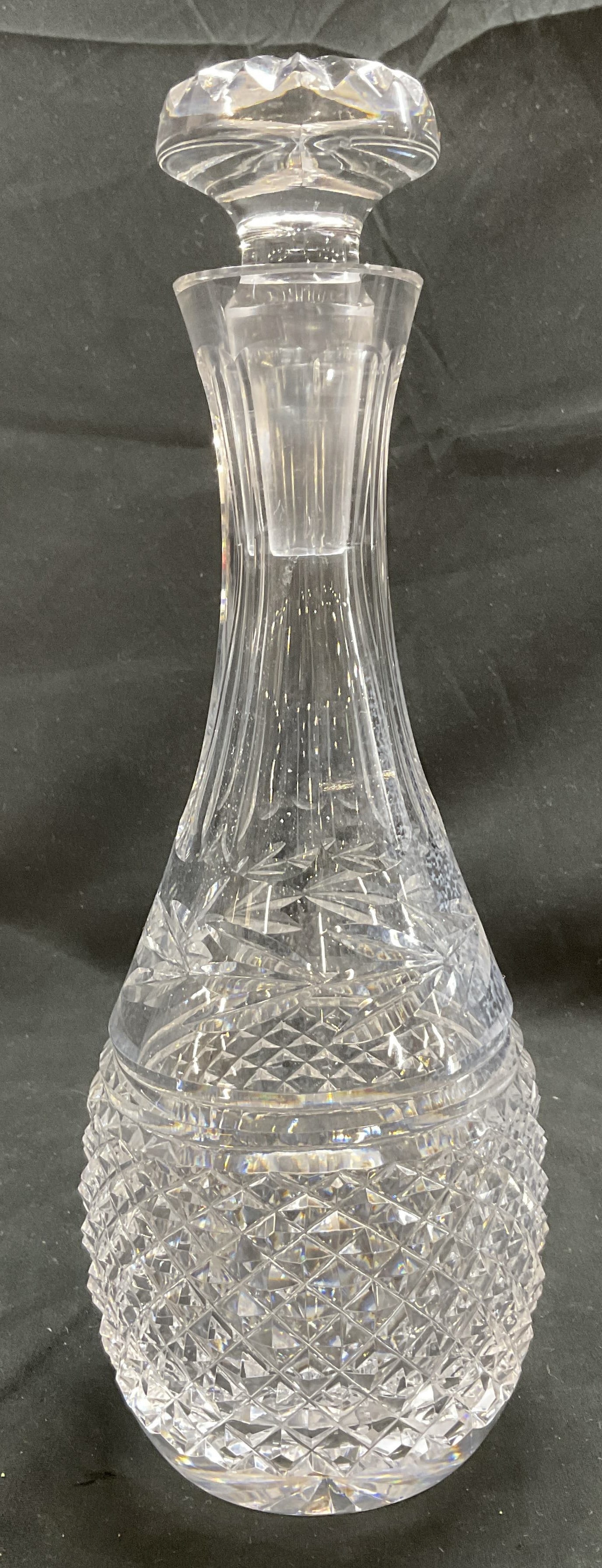 Heavy Diamond-Cut Clear Crystal Decanter w/Stopper (1 of 8)