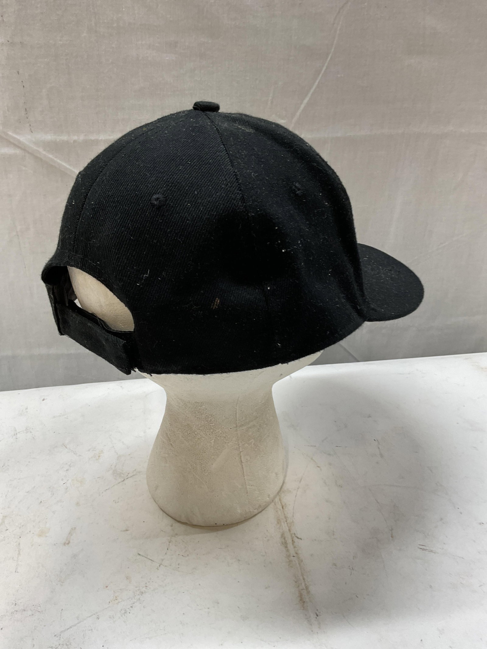 Solid Black Baseball Cap - 3