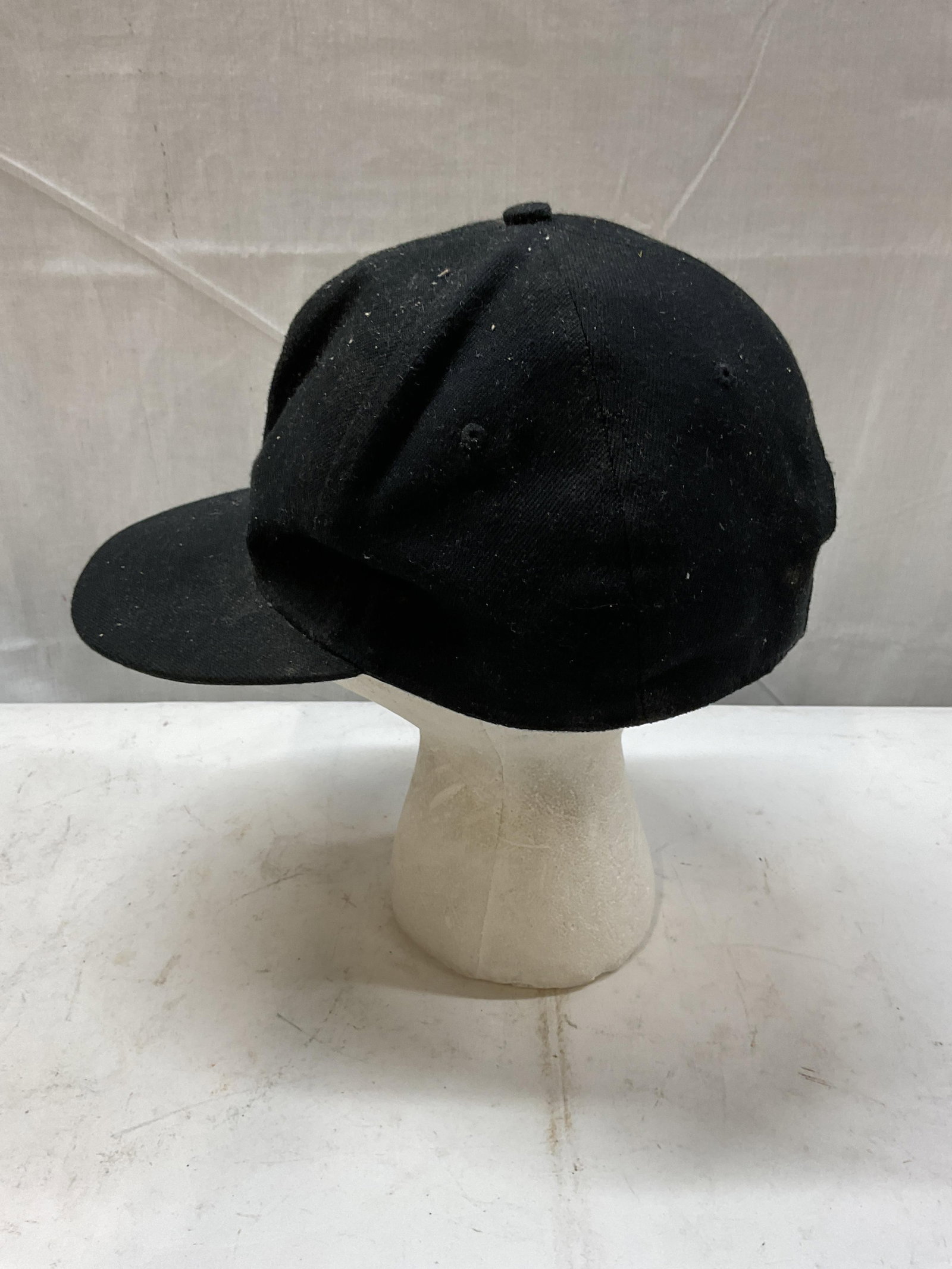 Solid Black Baseball Cap - 5
