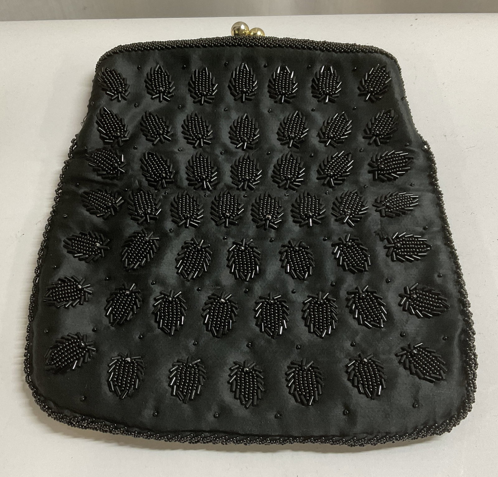 VTG 60s-70s Handmade Beaded Clutch HONG KONG (1 of 8)