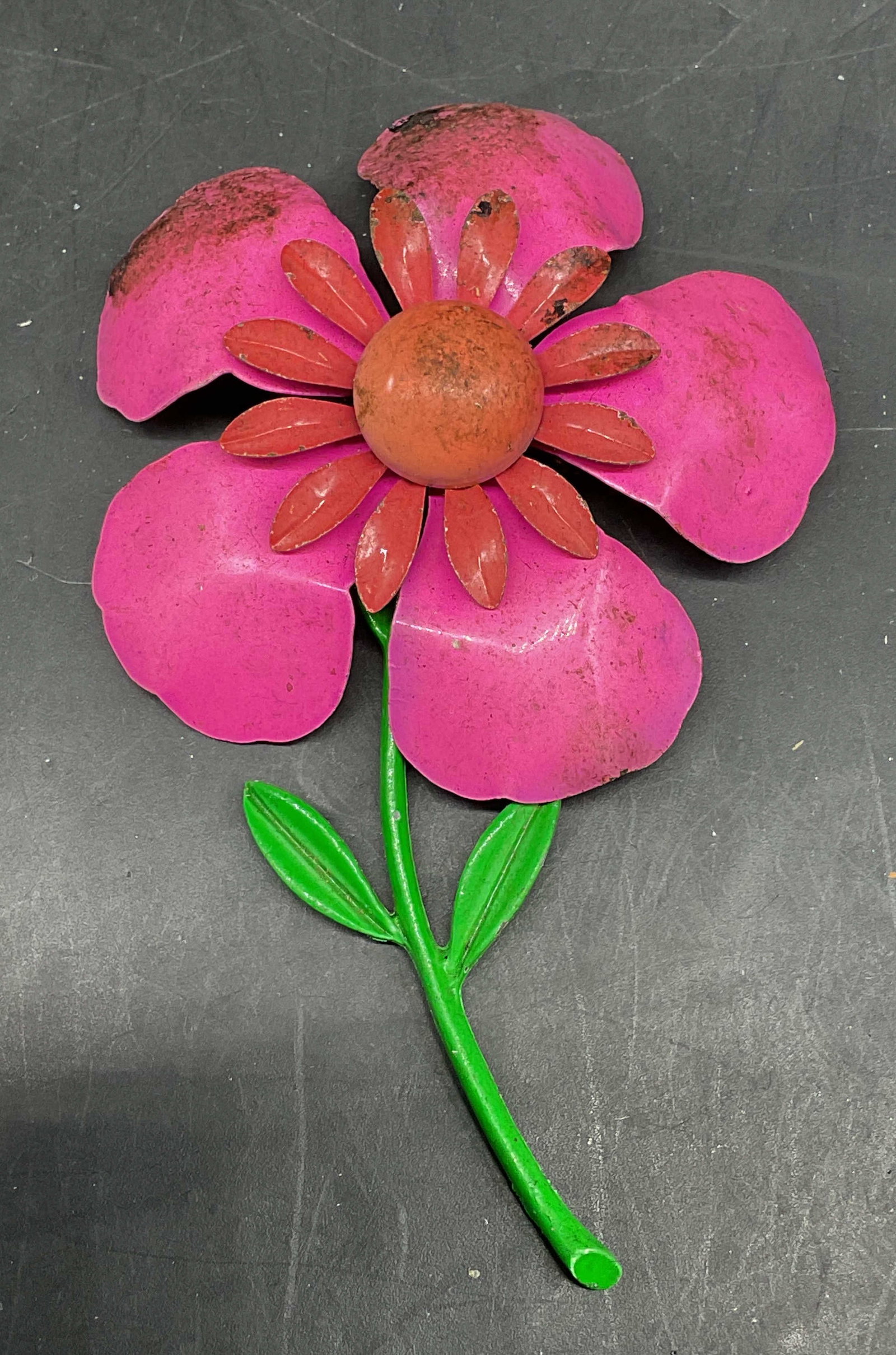 Vintage Pink Enamel Flower Brooch 4 Inches: Vintage pink enameled flower brooch. Measures approx. 4 x 2.5 inches. Some scratching. Jewelry, estate jewelry, costume jewelry, cocktail jewelry, fashion jewelry, accessories, fashion accessories, 10