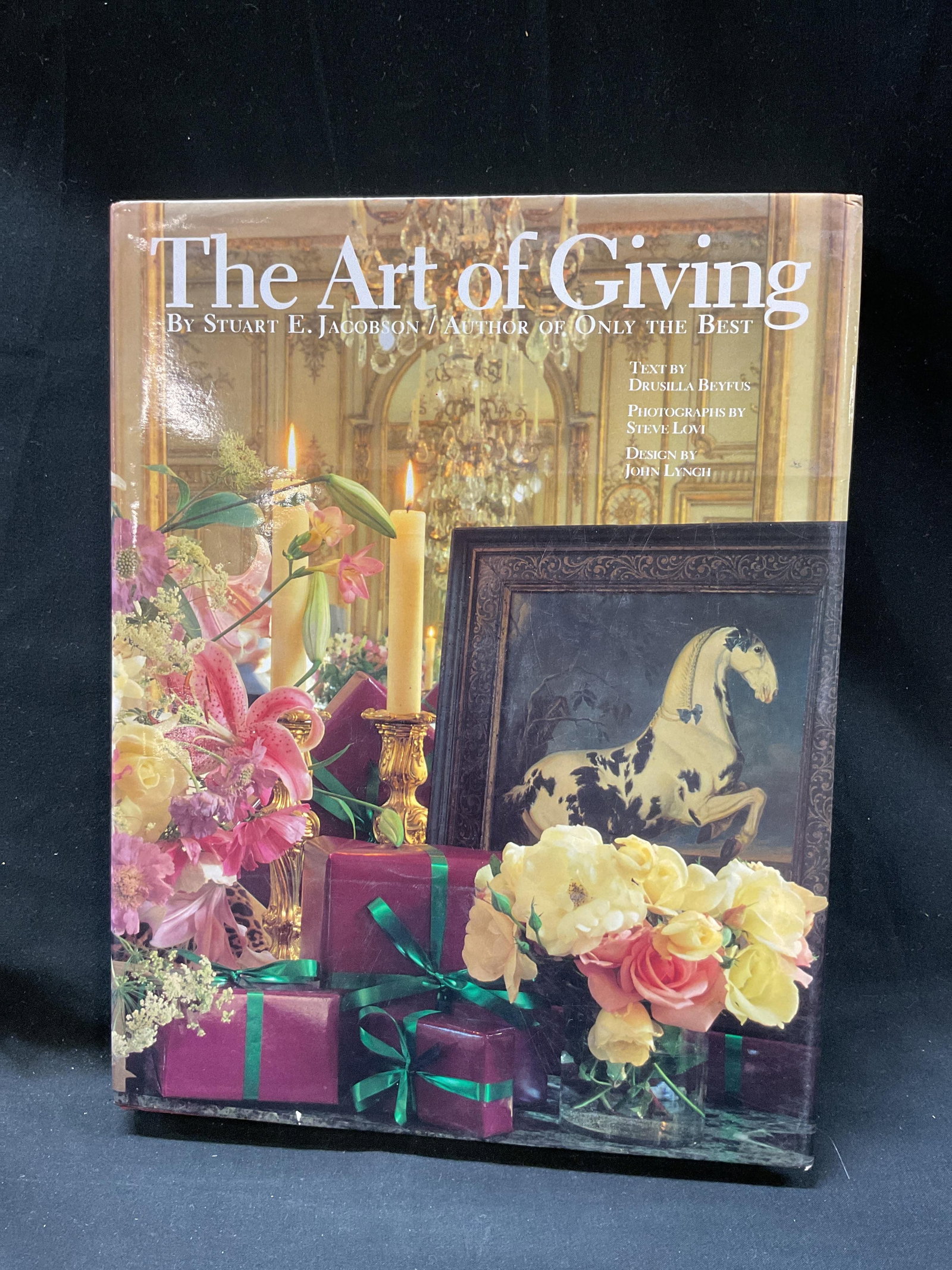 1987 The Art Of Giving Illus Bk Jacobson+: The Art Of Giving by Stuart E. Jacobson. Text by Drusilla Beyfus. Photography by Steve Lovi. Design by John Lynch. Published by Harry N. Abrams Inc, 1987. Hard cover book with illustrated cover.