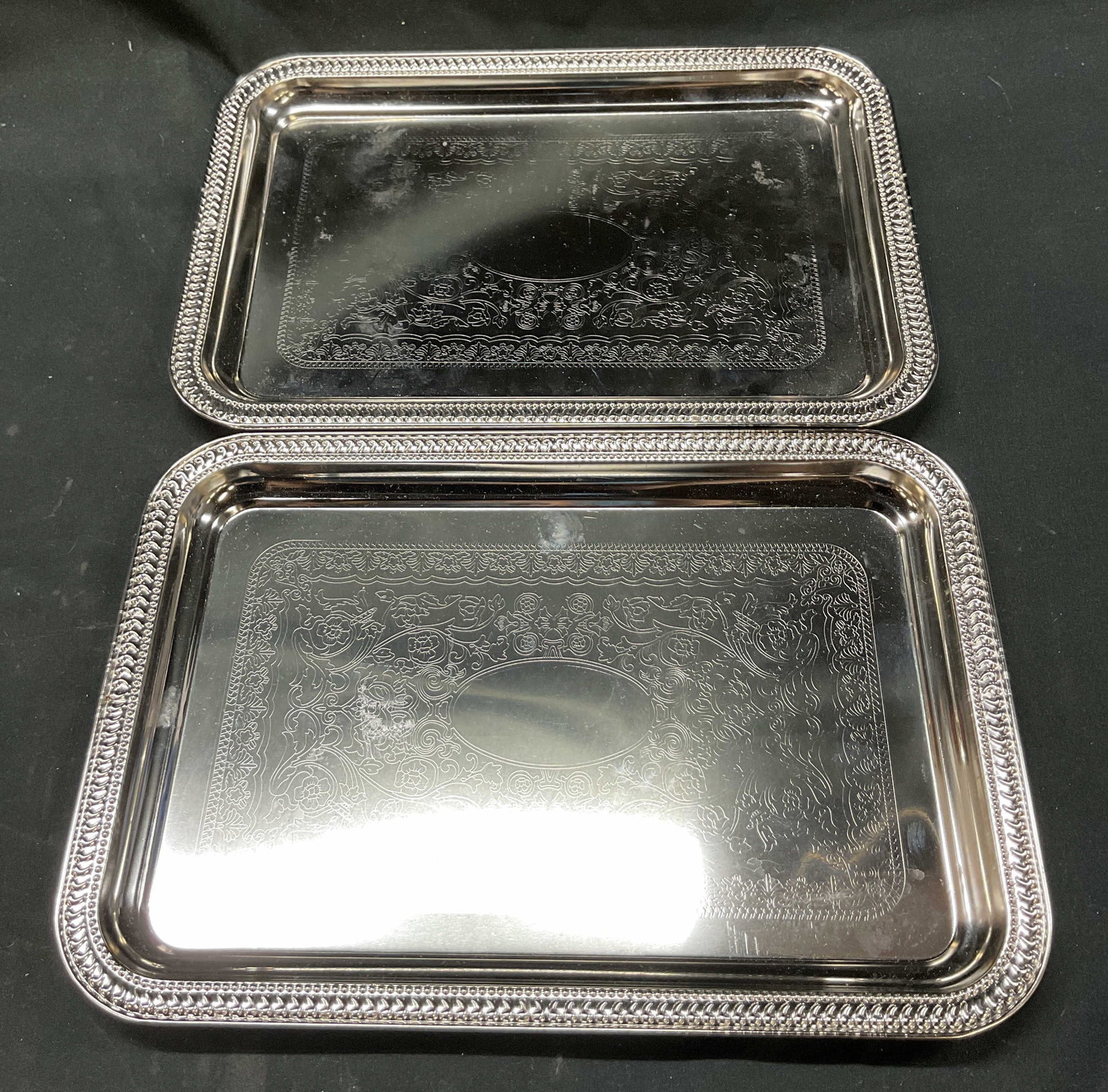 Lot 2 Vintage Silver Toned Serving Trays (1 of 9)