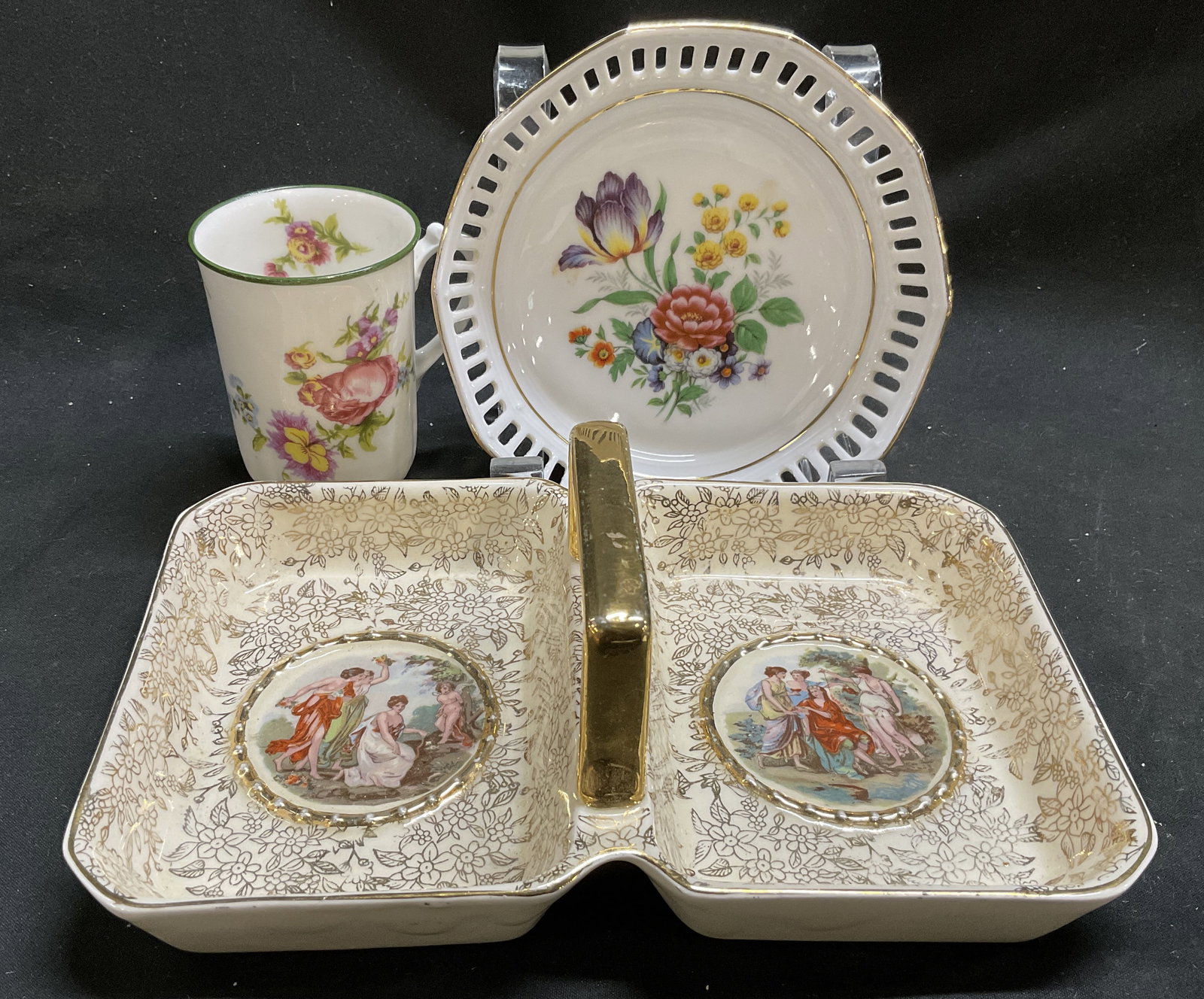 Lt3 VTG&ANTQ Porc Dishes ENG, FRNC, GERM (1 of 17)