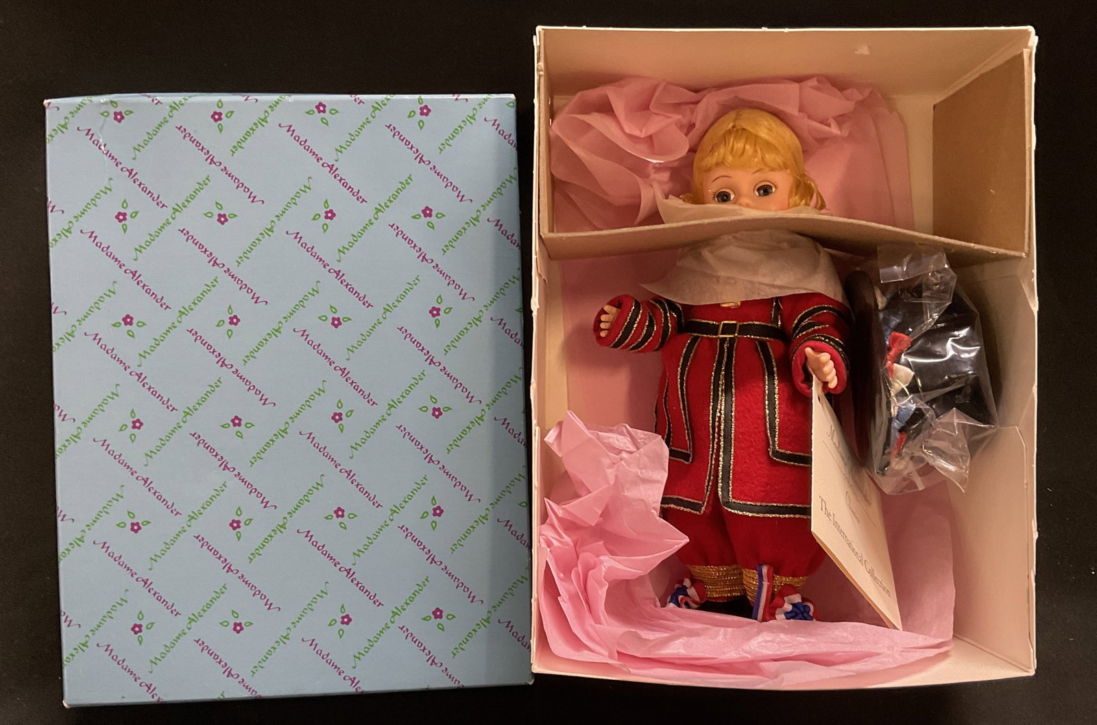NIB 97 Madame Alexander Int Collec English Doll (1 of 10)