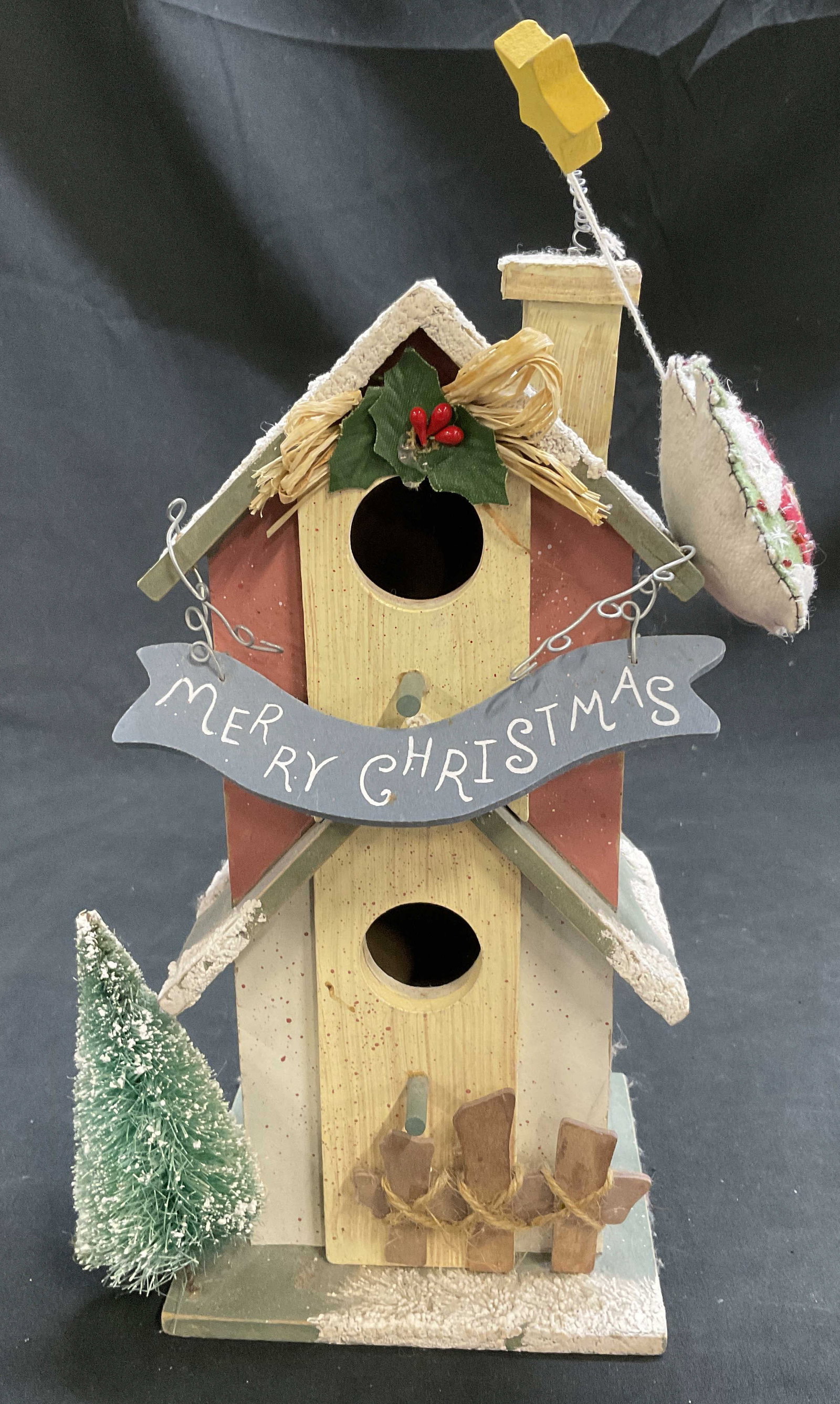 Rustic Wooden Christmas Birdhouse (1 of 9)