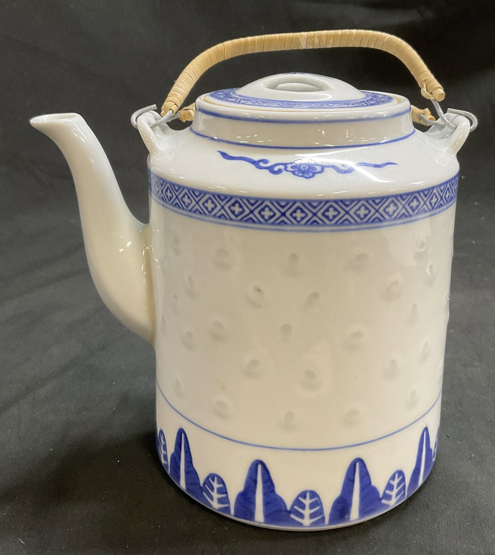 VTG SGND Chinese Rice Grain Porcelain Teapot (1 of 9)