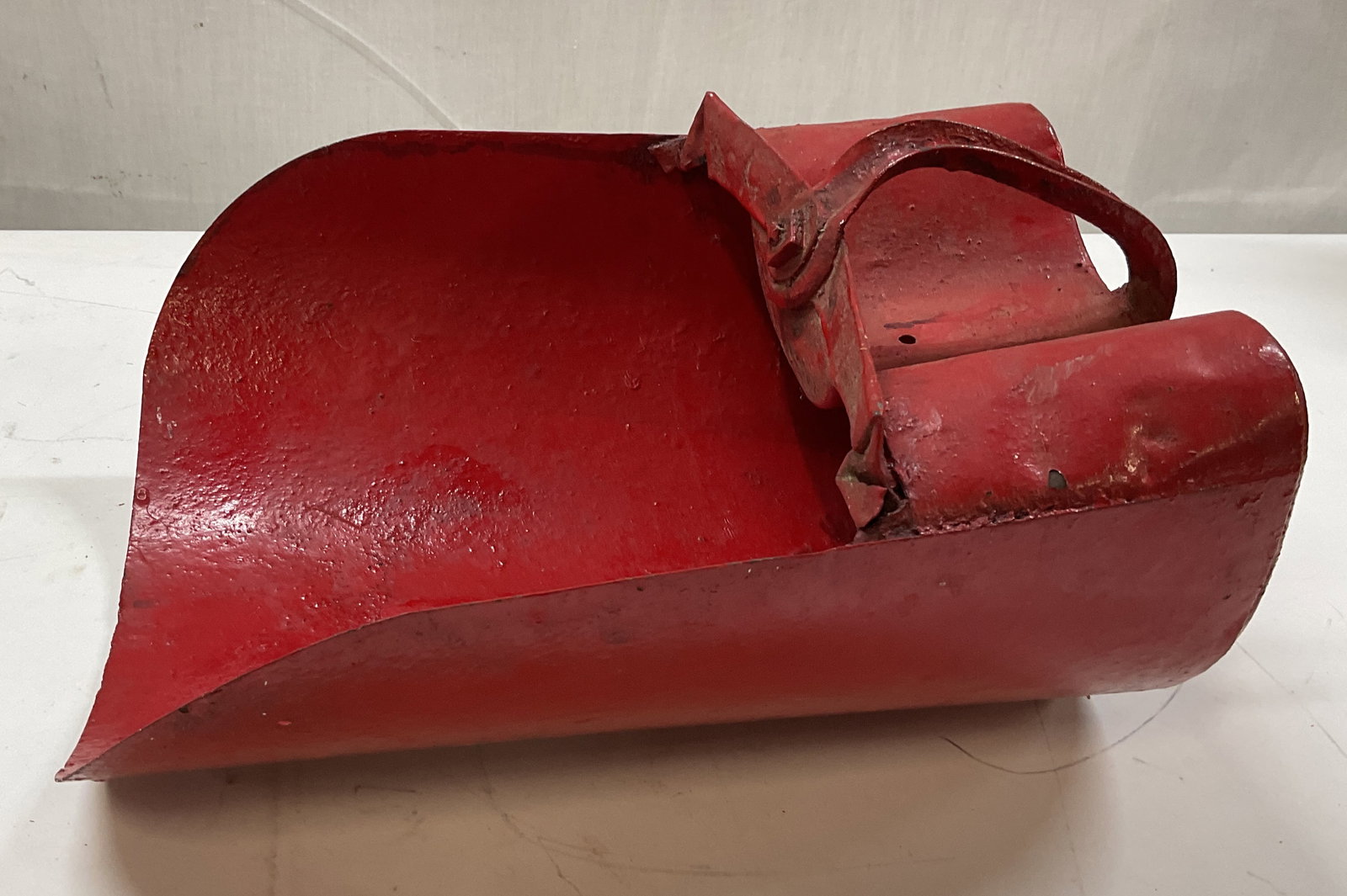 Antq Metal Grain Scoop Bucket (1 of 6)