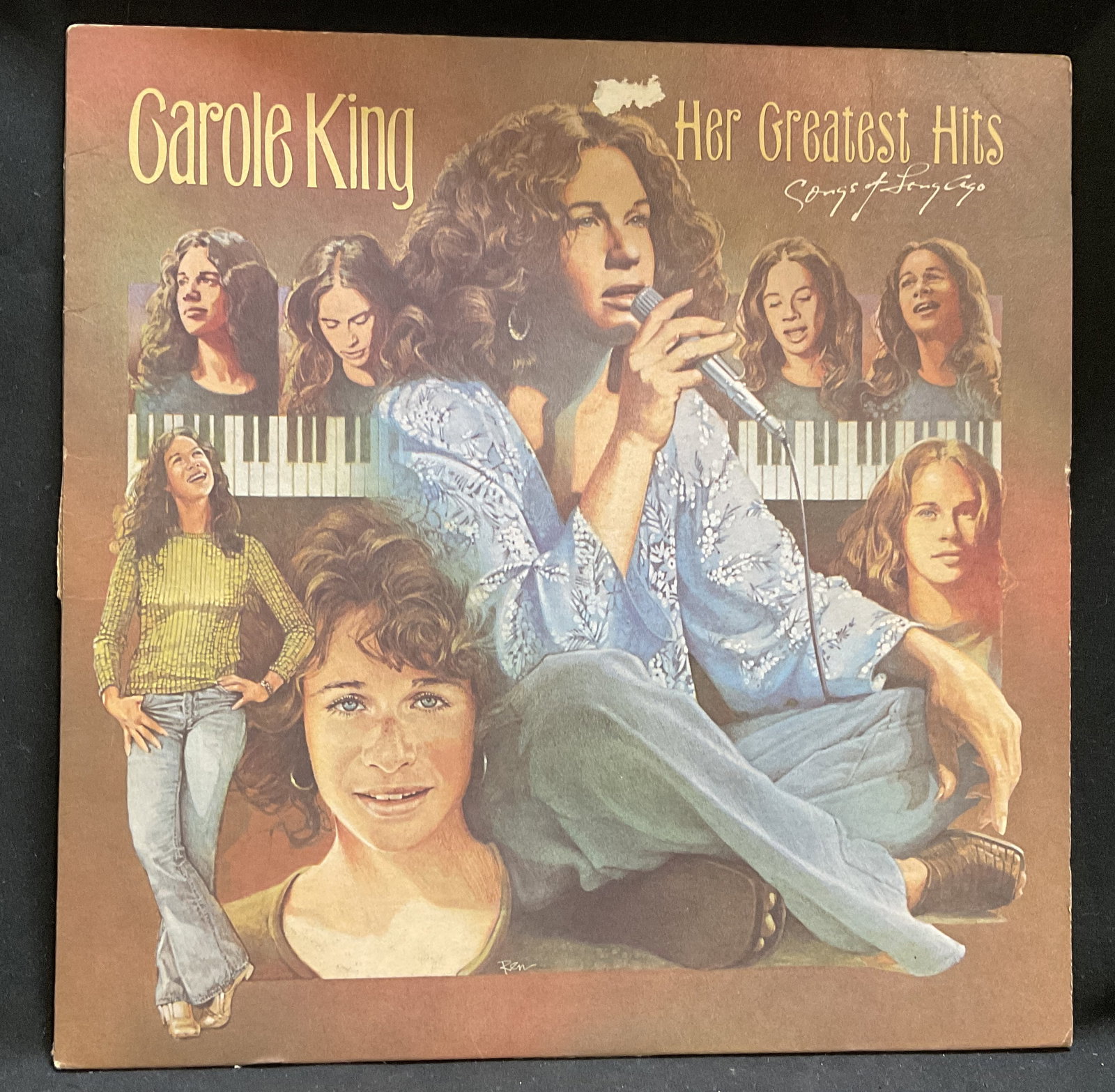 1978 Carole King Greatest Hits Vinyl Record Album: Vintage 1978 Carole King Greatest Hits: Songs of Long Ago Vinyl Record Album. Released by Ode Records. Not Tested. Tear on Cover. Measures app 12.5in H x 12.5in L. Vintage Records, 1970s, Carole