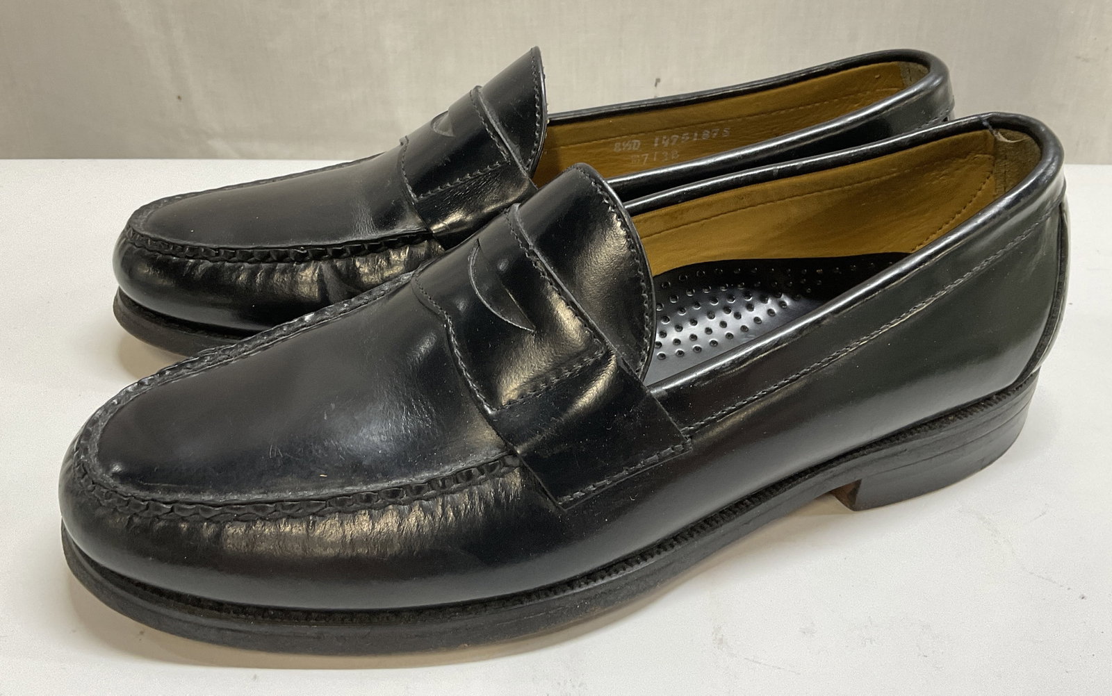 Brooks Brothers Black Leather Penny Loafers (1 of 8)