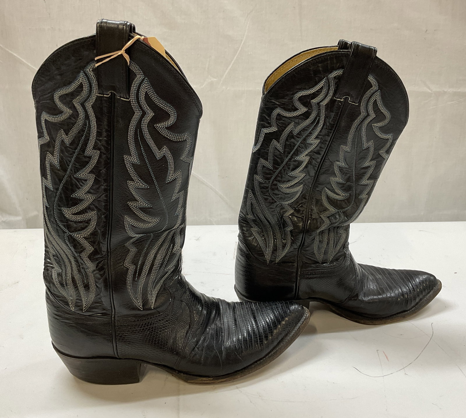 Justin Cowboy Boots (1 of 8)