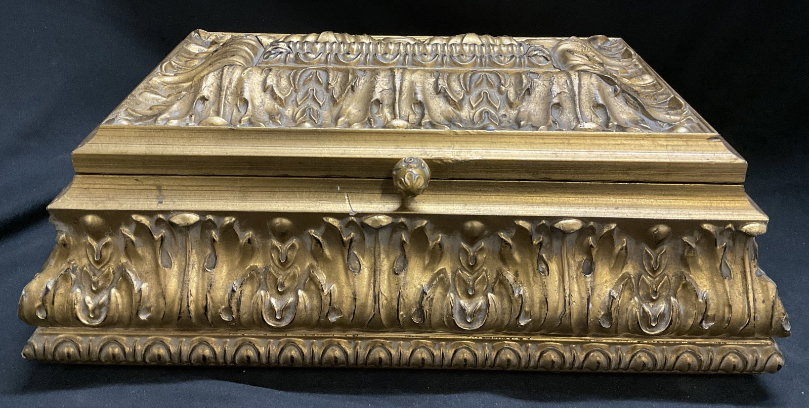 VTG Bombay Hollywood Reg Sty Gold-Tnd Vanity Box (1 of 7)
