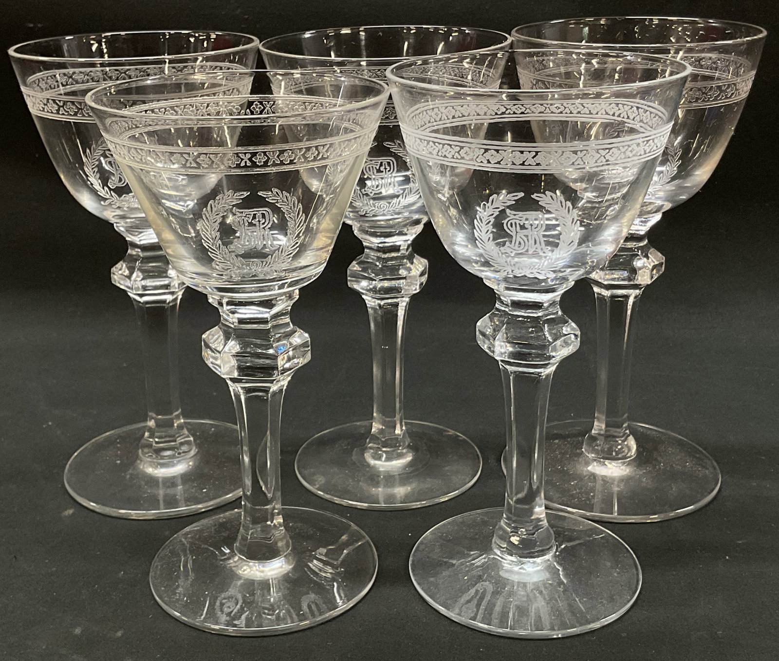 Atq. Set5 Needle-Etched Wine Glass c. 1920s (1 of 6)