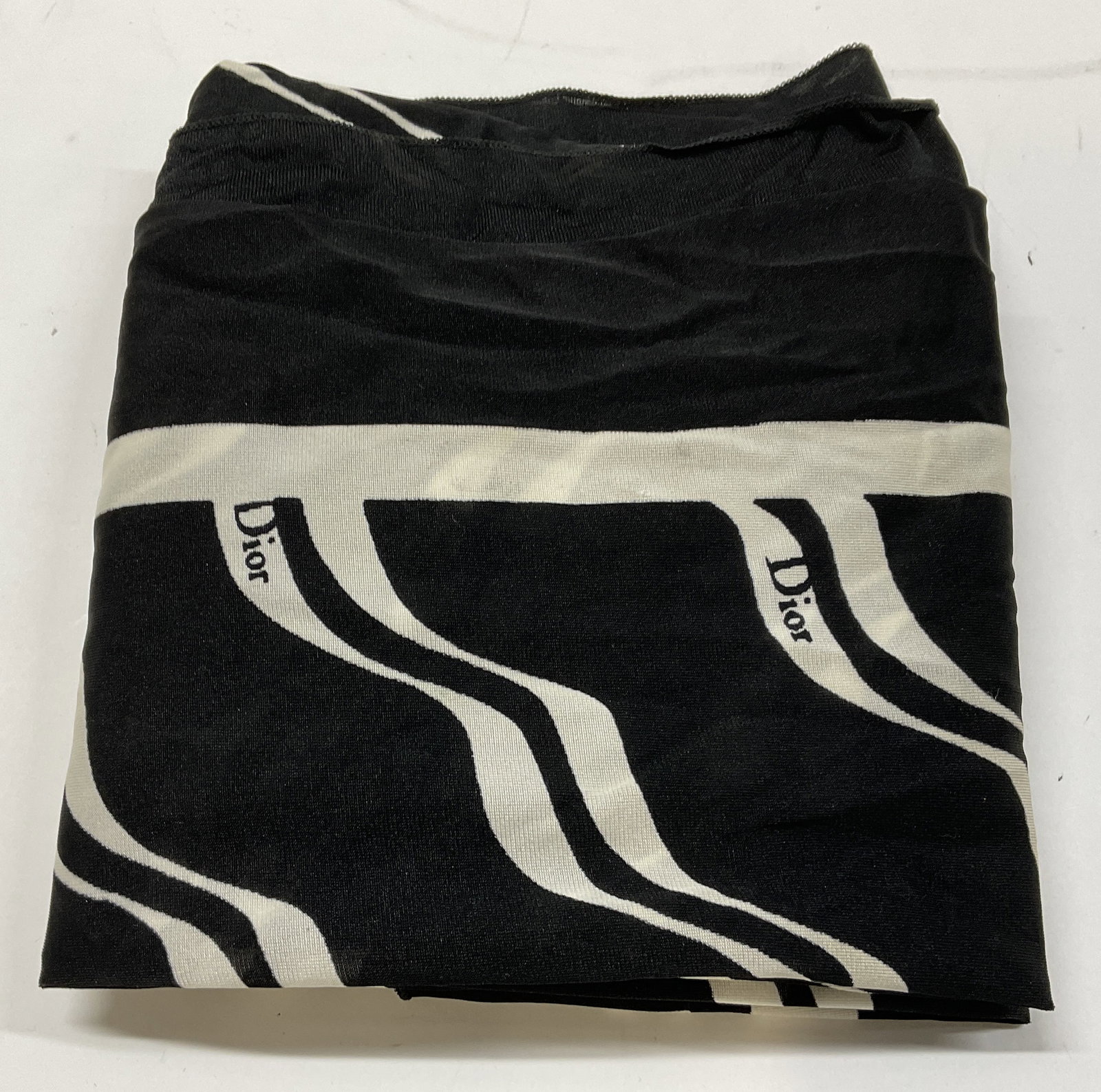 Christian Dior Abstract Black & White Scarf BRAZIL (1 of 10)