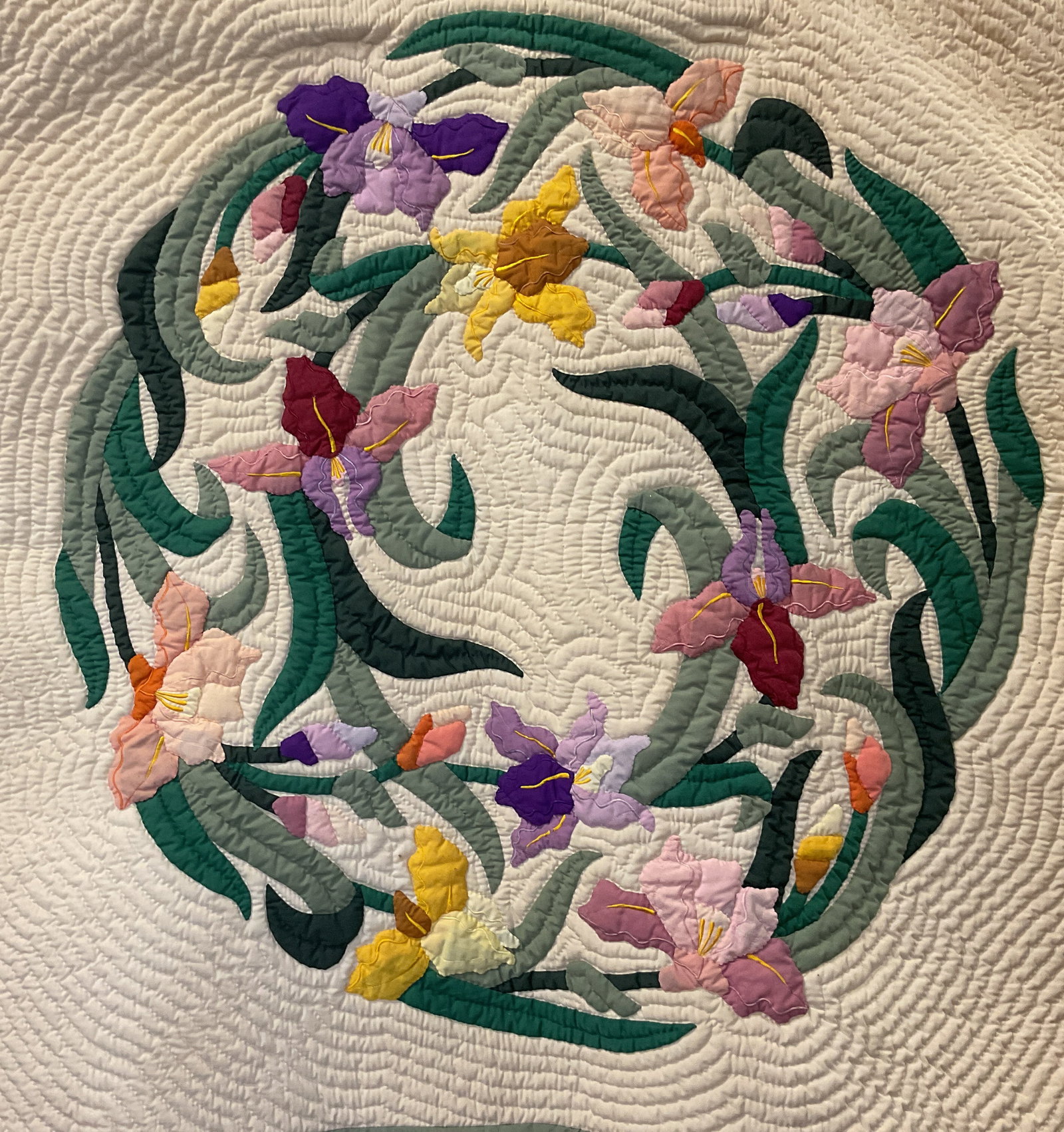 Vtg Floral Wreath Hand-Quilted Hanging Tapestry (1 of 8)