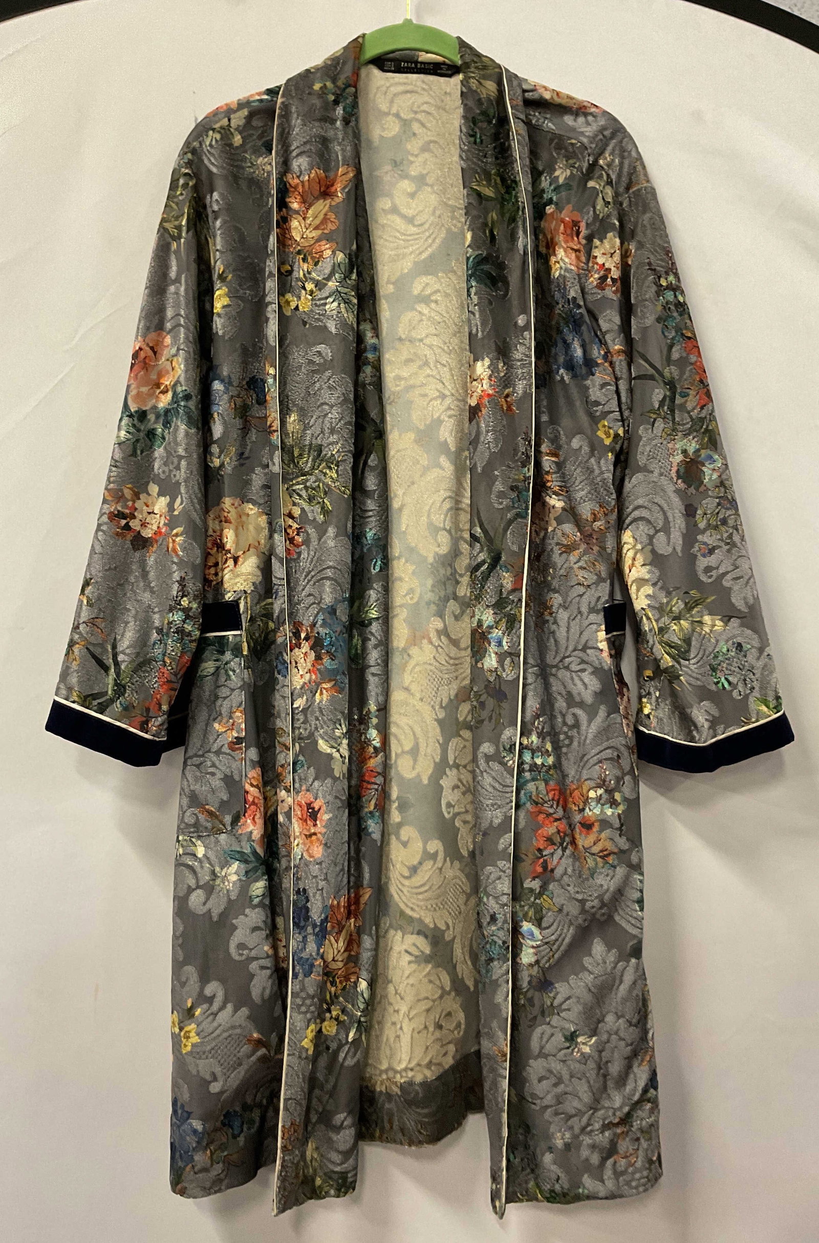 Zara Basic Collection Floral Robe (1 of 9)