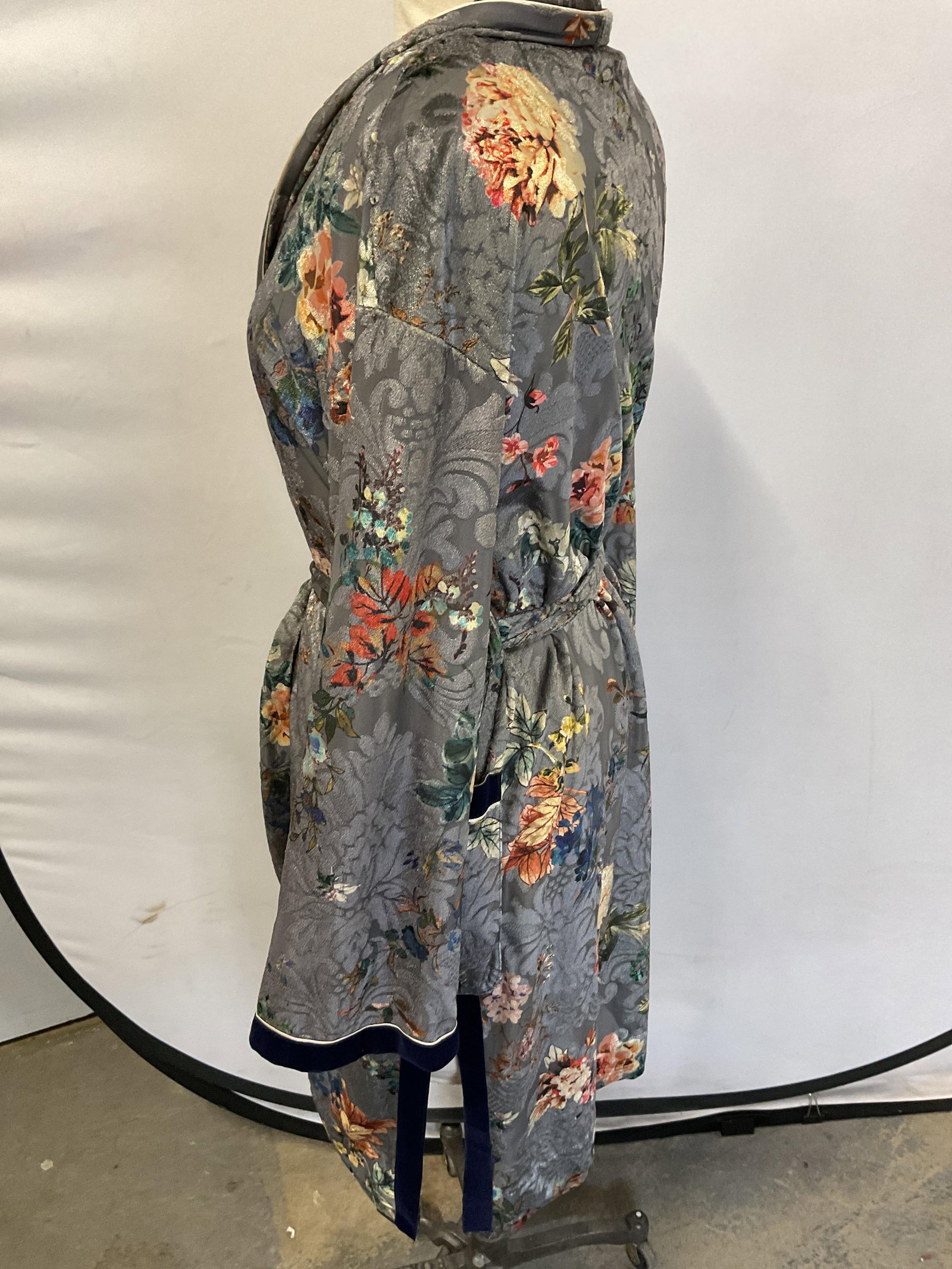 Zara Basic Collection Floral Robe - 3