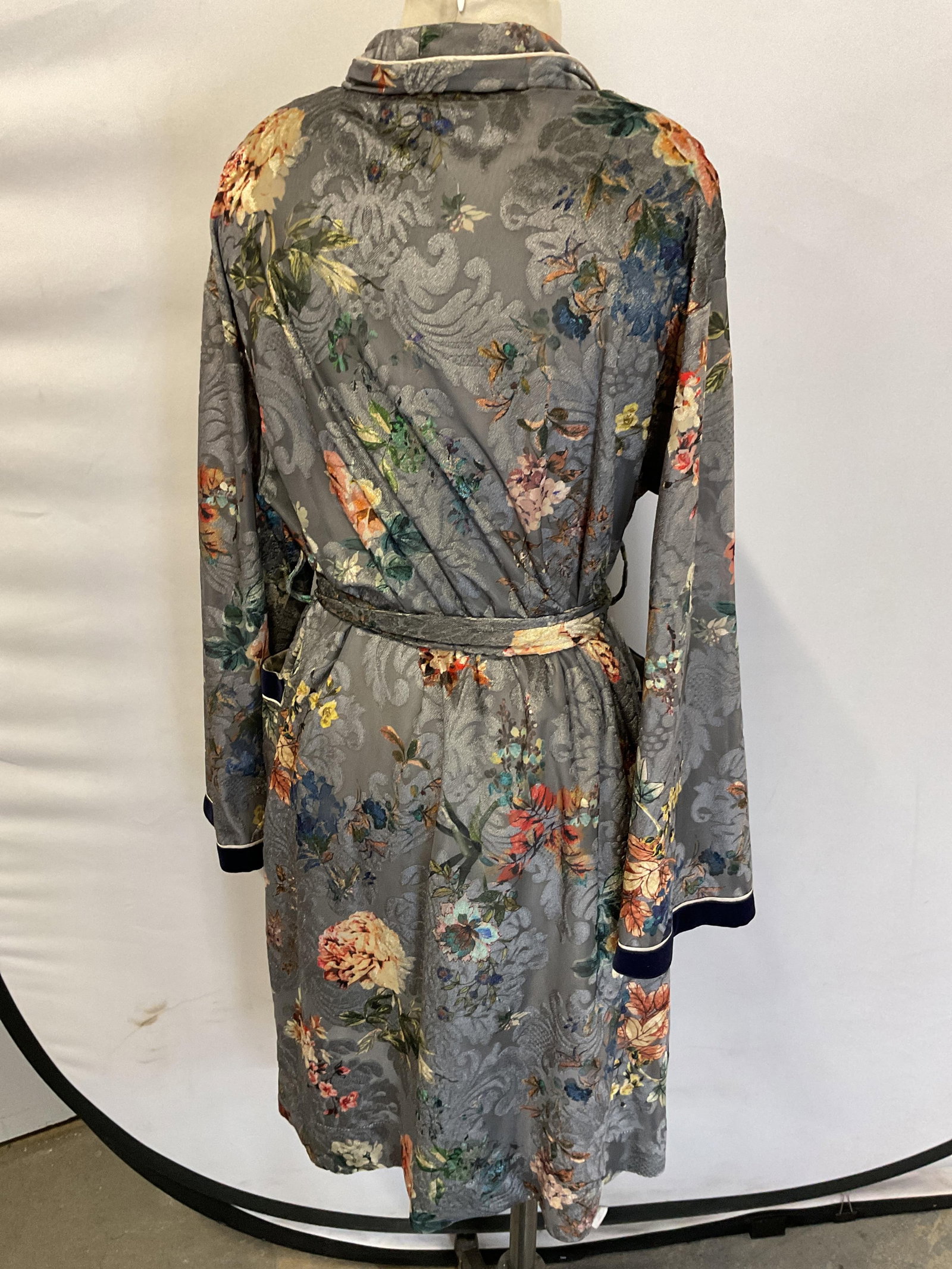 Zara Basic Collection Floral Robe - 4