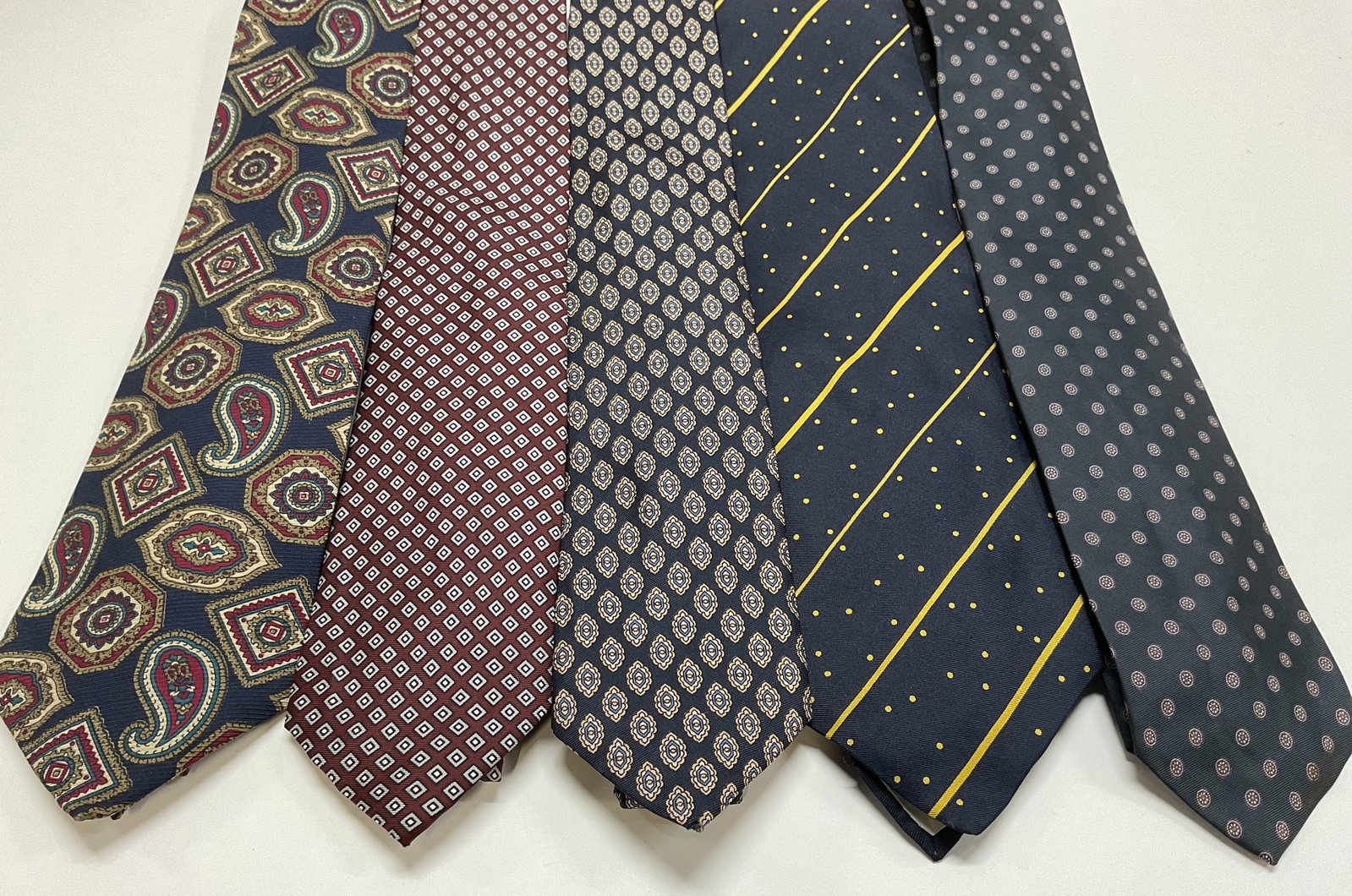 Lt 5 Assorted Pattern Mens Neckties (1 of 13)